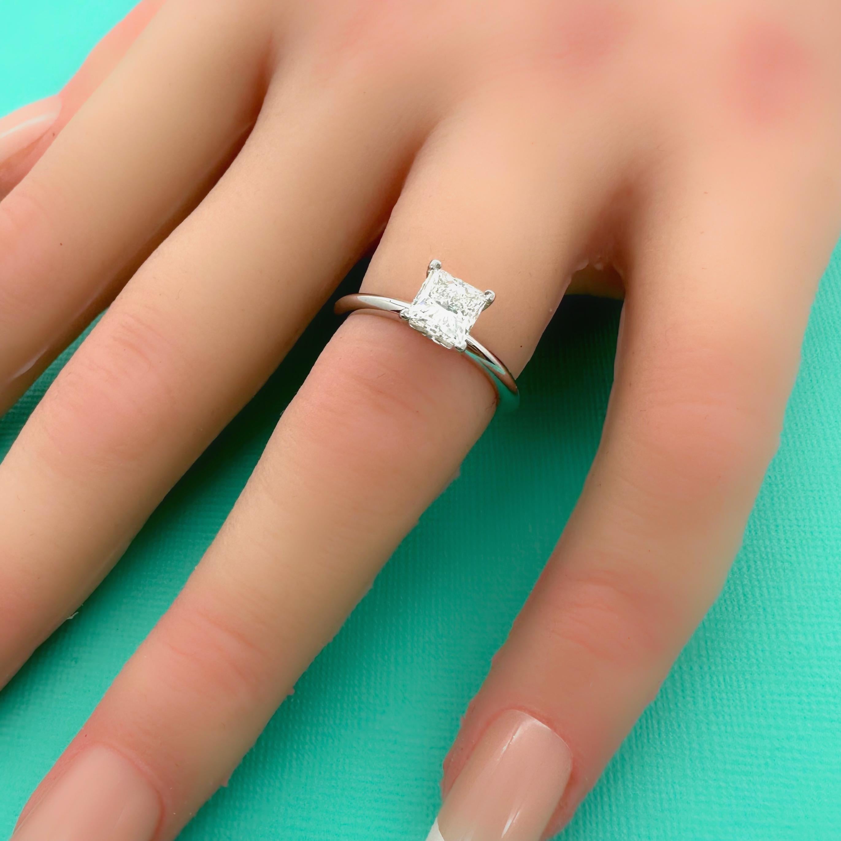 Tiffany & Co Princess Cut Diamond 0.92 cts F VS2 Platinum Engagement Ring For Sale 10