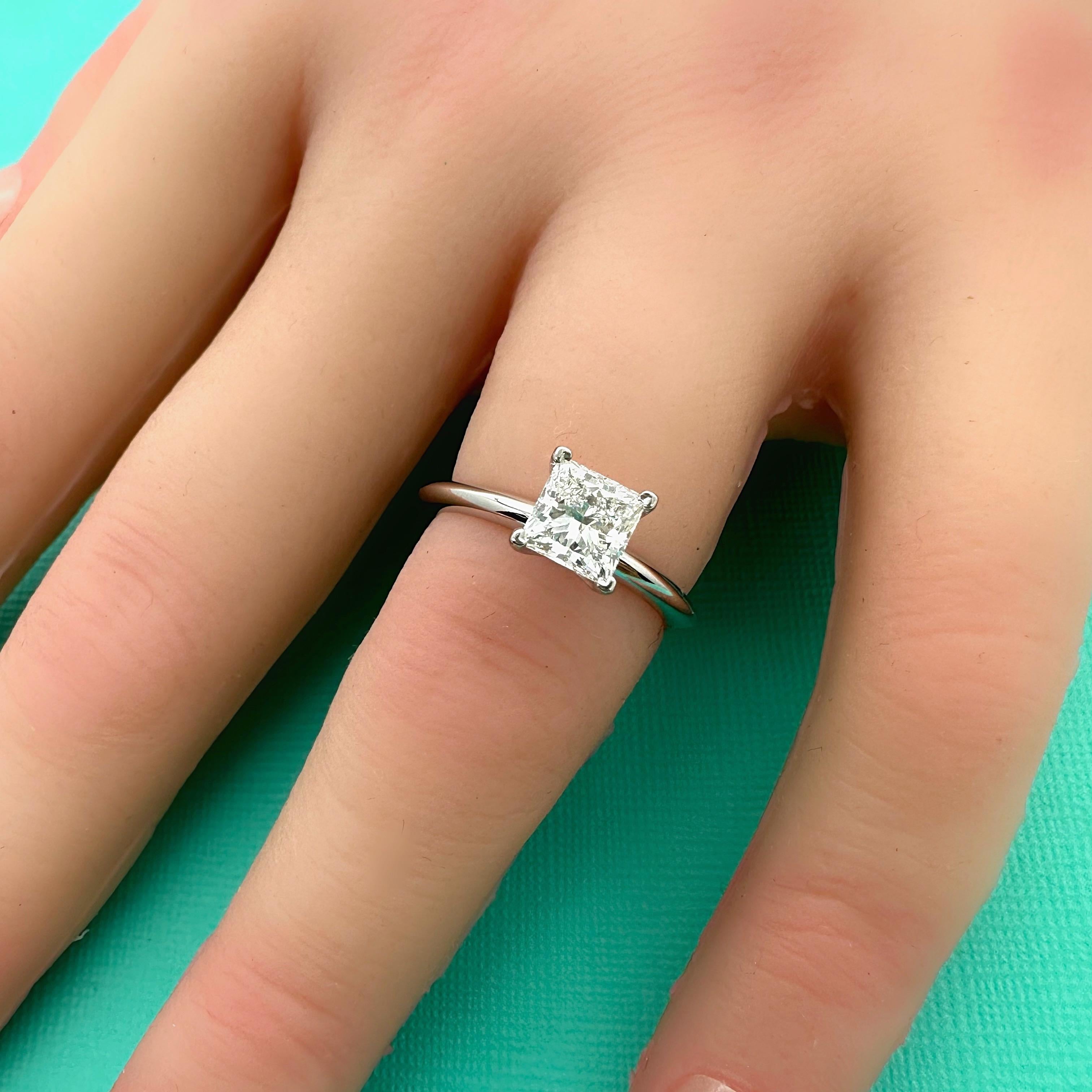 Tiffany & Co Princess Cut Diamond 0.92 cts F VS2 Platinum Engagement Ring For Sale 11