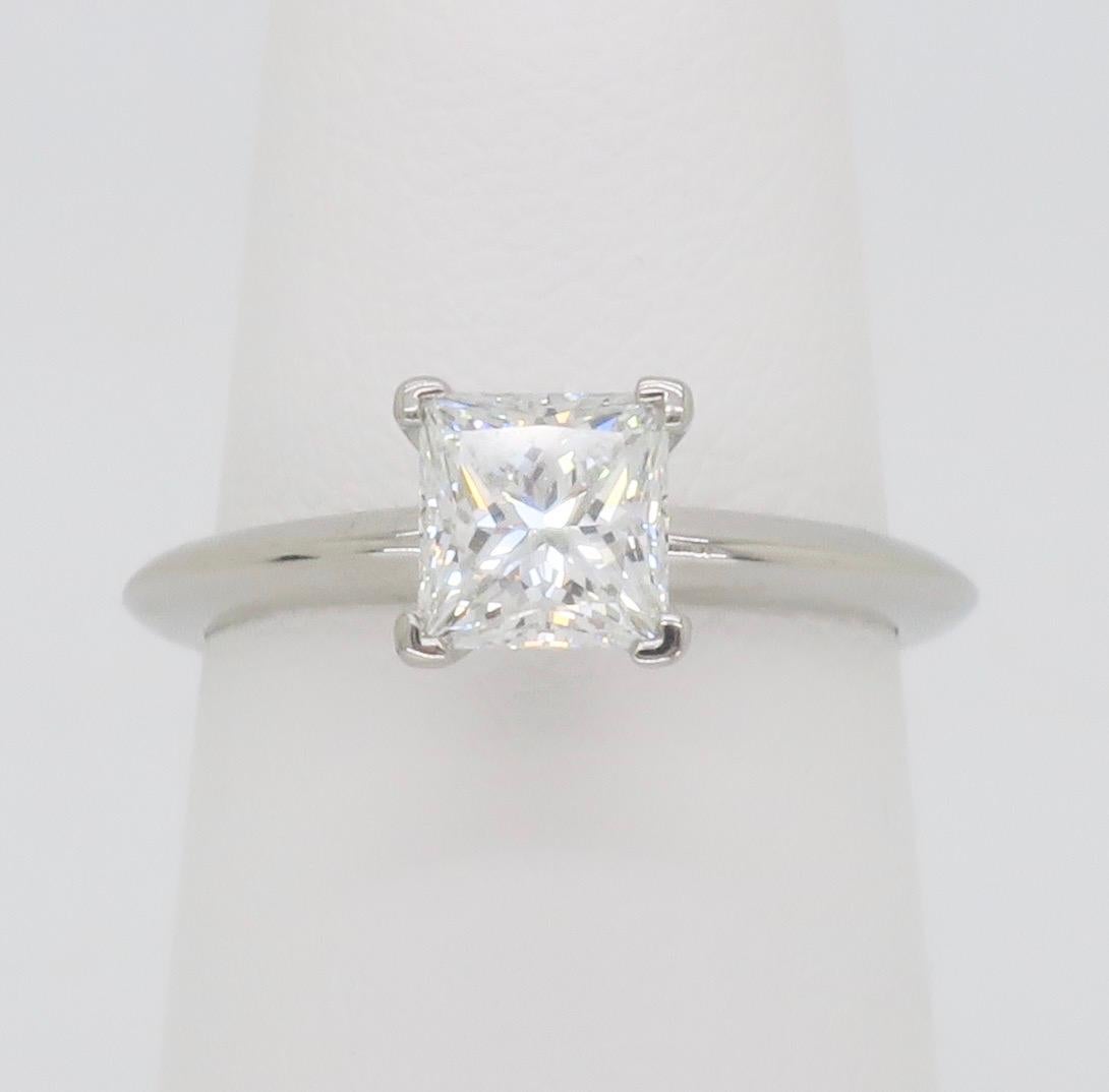 Taille princesse Tiffany & Co. Bague solitaire en diamant sans défaut interne, taille Princesse en vente