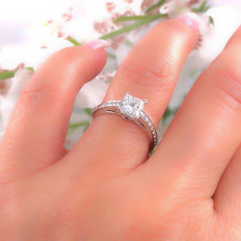 Women's Tiffany & Co. Princess Diamond Engagement Ring 1.29 Carat Platinum For Sale