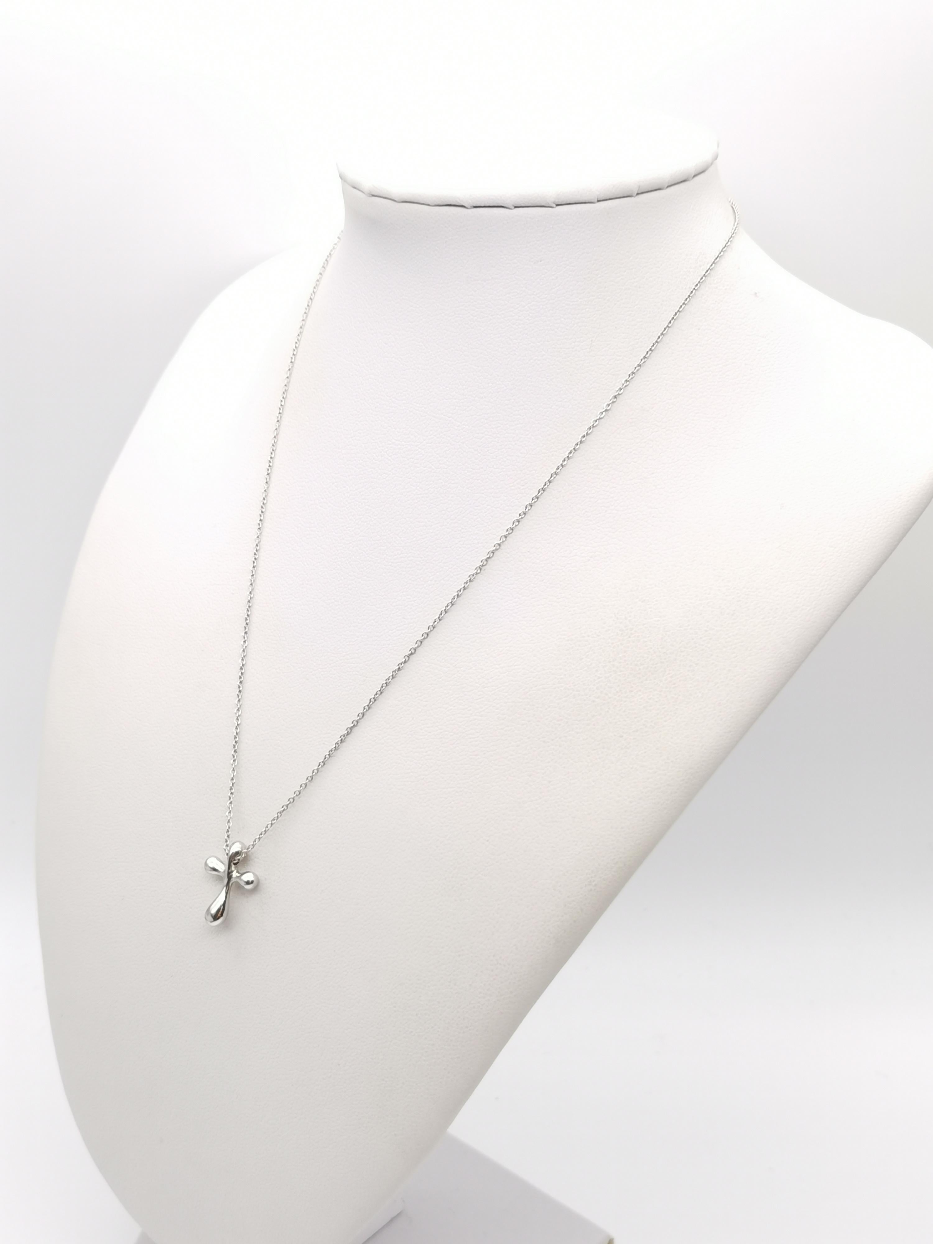 Tiffany & Co. PT950 Small Cross Necklace In Good Condition In Hokkaido, JP