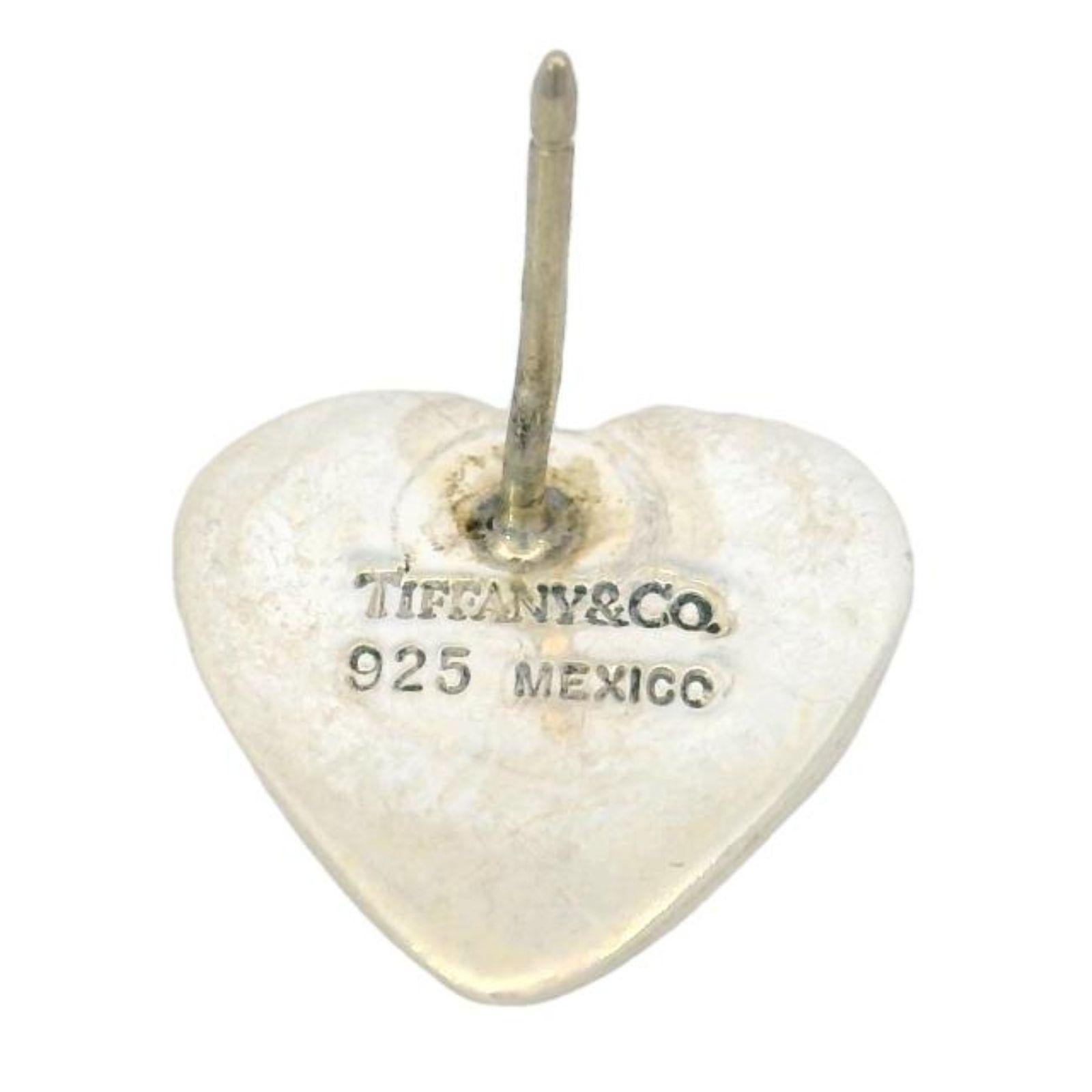 Tiffany & Co Puffy Heart STiffany & Co Puffy Heart Stud Orecchini in argento Sterling in vendita 7