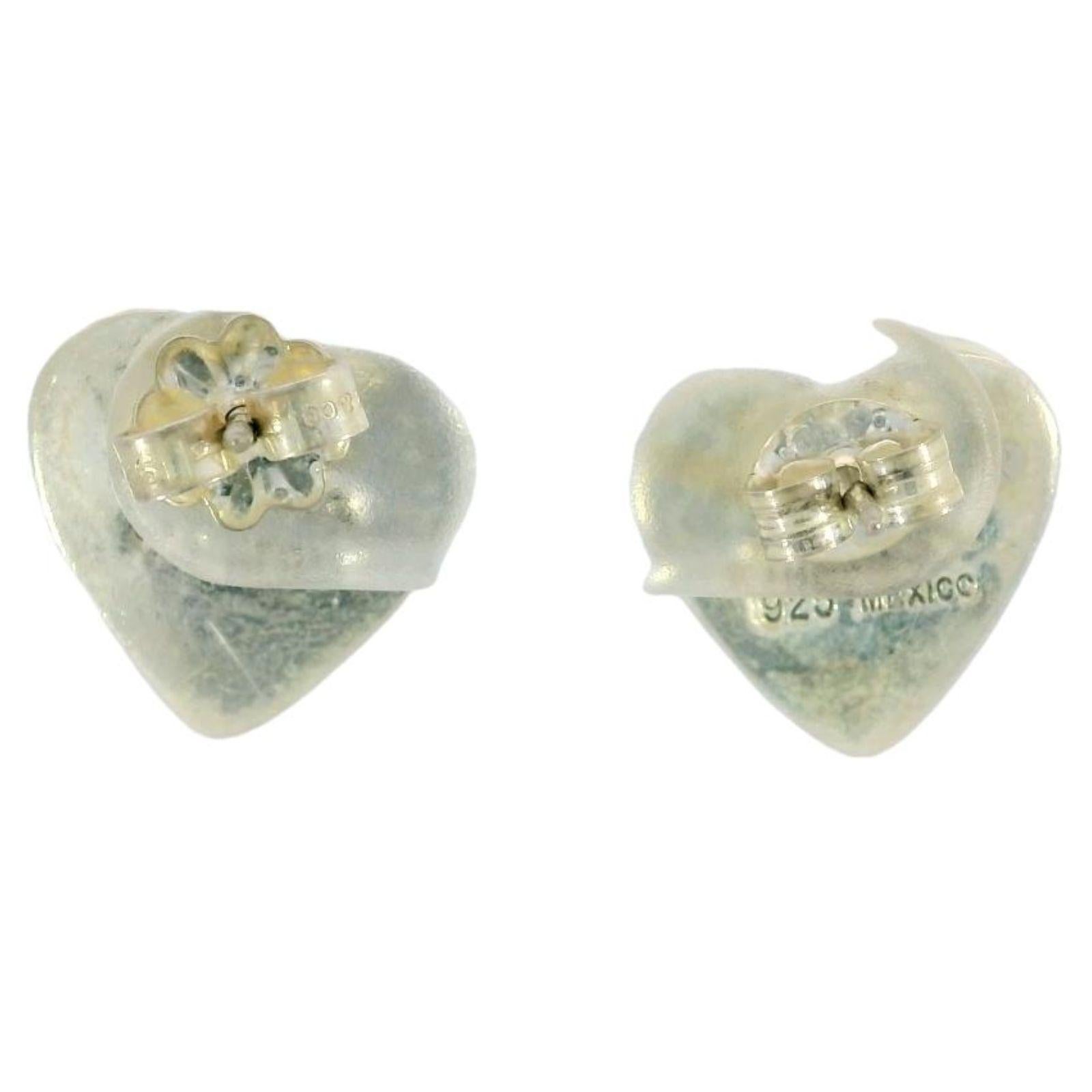 Tiffany & Co Puffy Heart STiffany & Co Puffy Heart Stud Orecchini in argento Sterling in vendita 2