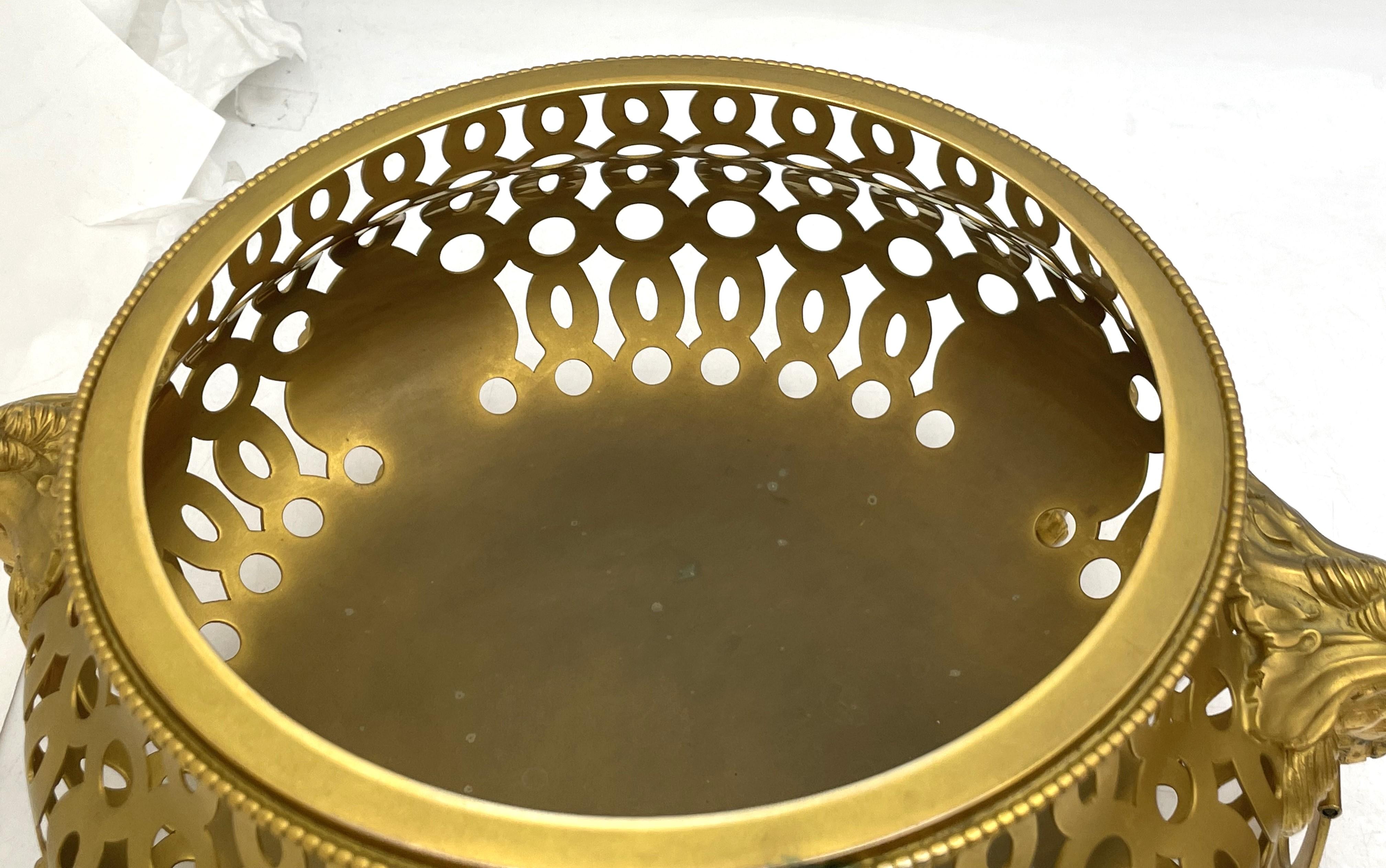 Tiffany & Co. Seltene Tafelaufsatz-Schale aus vergoldetem Sterlingsilber in Rosenform, Potpourri (Silber) im Angebot