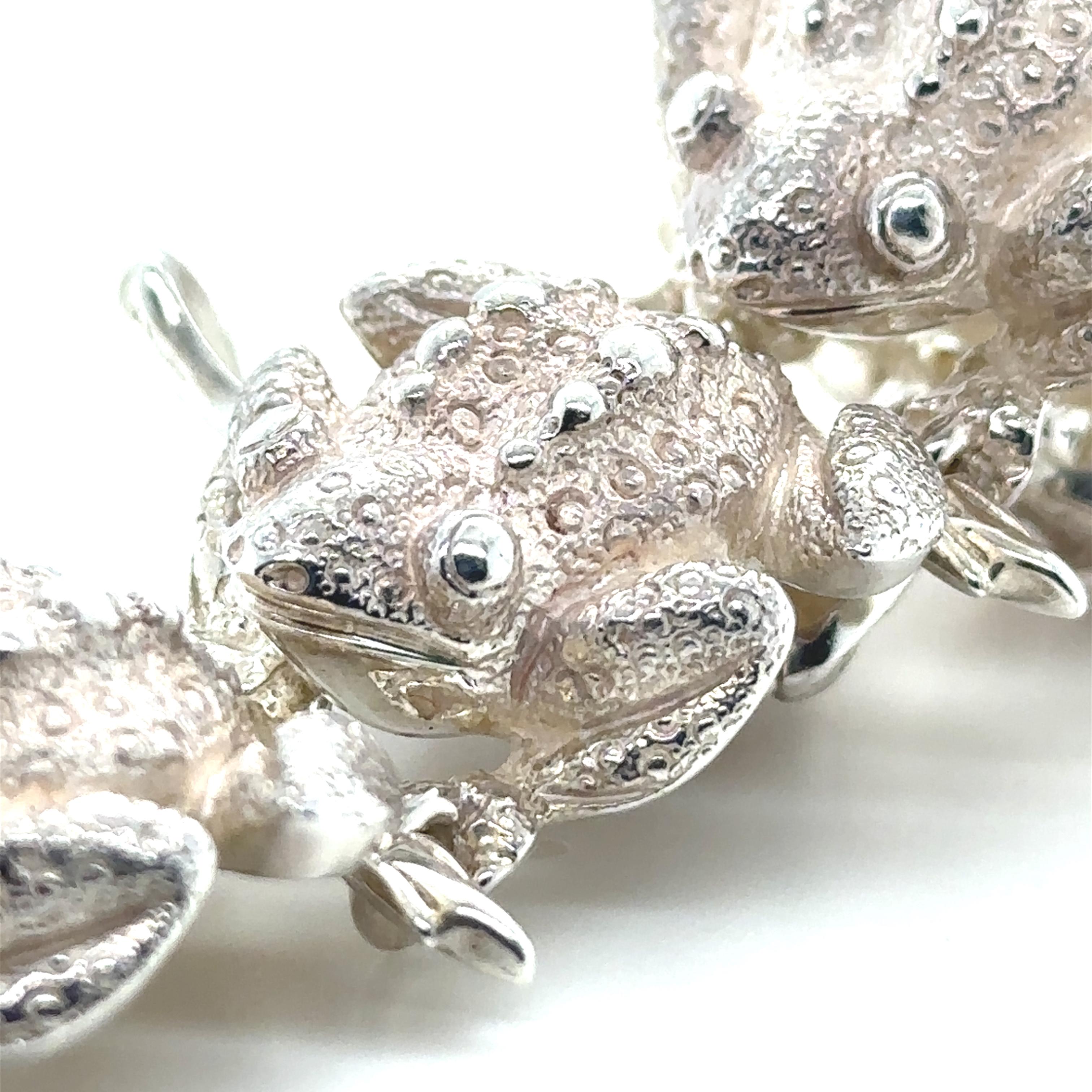 Tiffany & Co Rare Vintage Silver Frog Nature Link Bracelet 88.43g Excellent état - En vente à SYDNEY, NSW