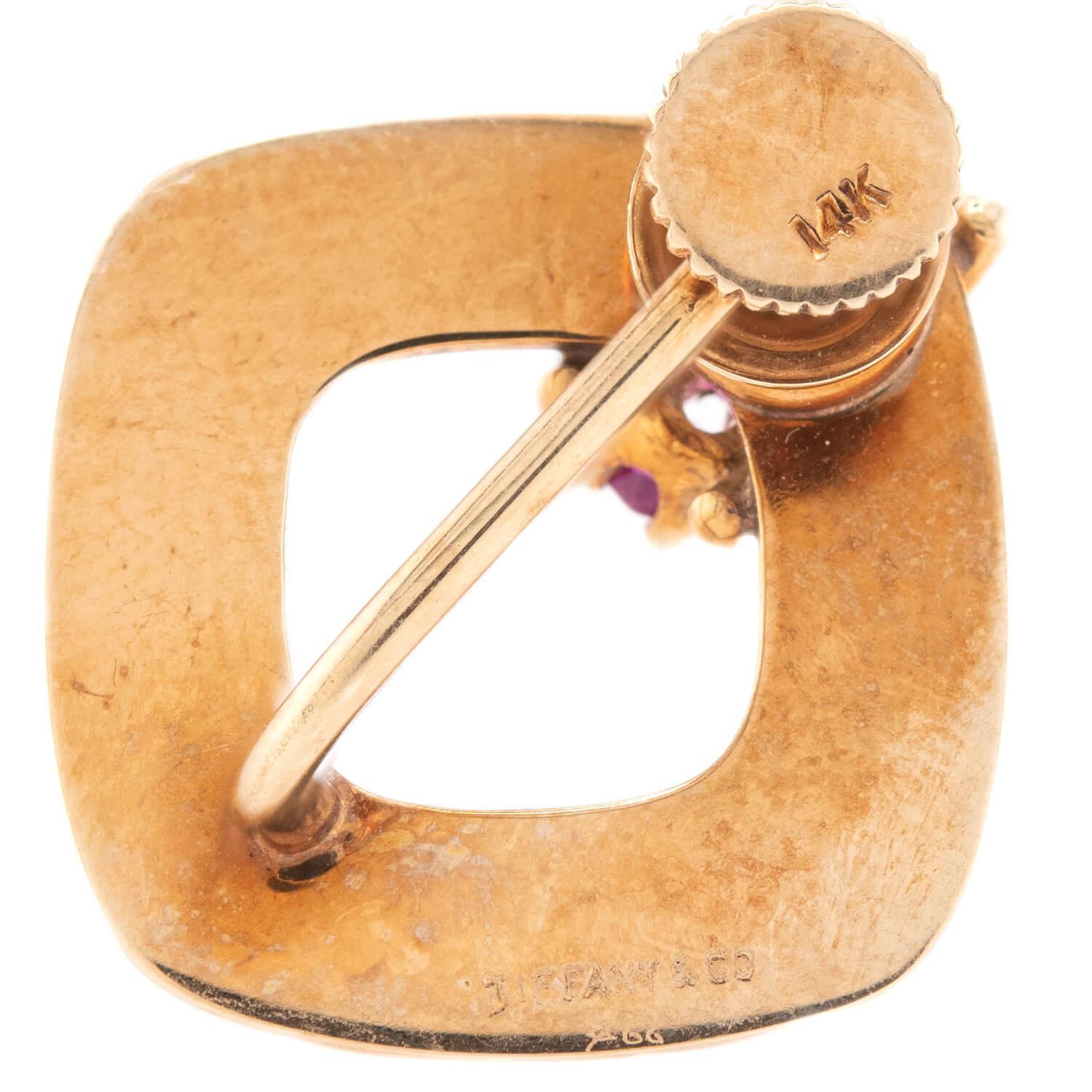 Quadrato TIFFANY & CO. Orecchini retrò in rubino 14k in vendita