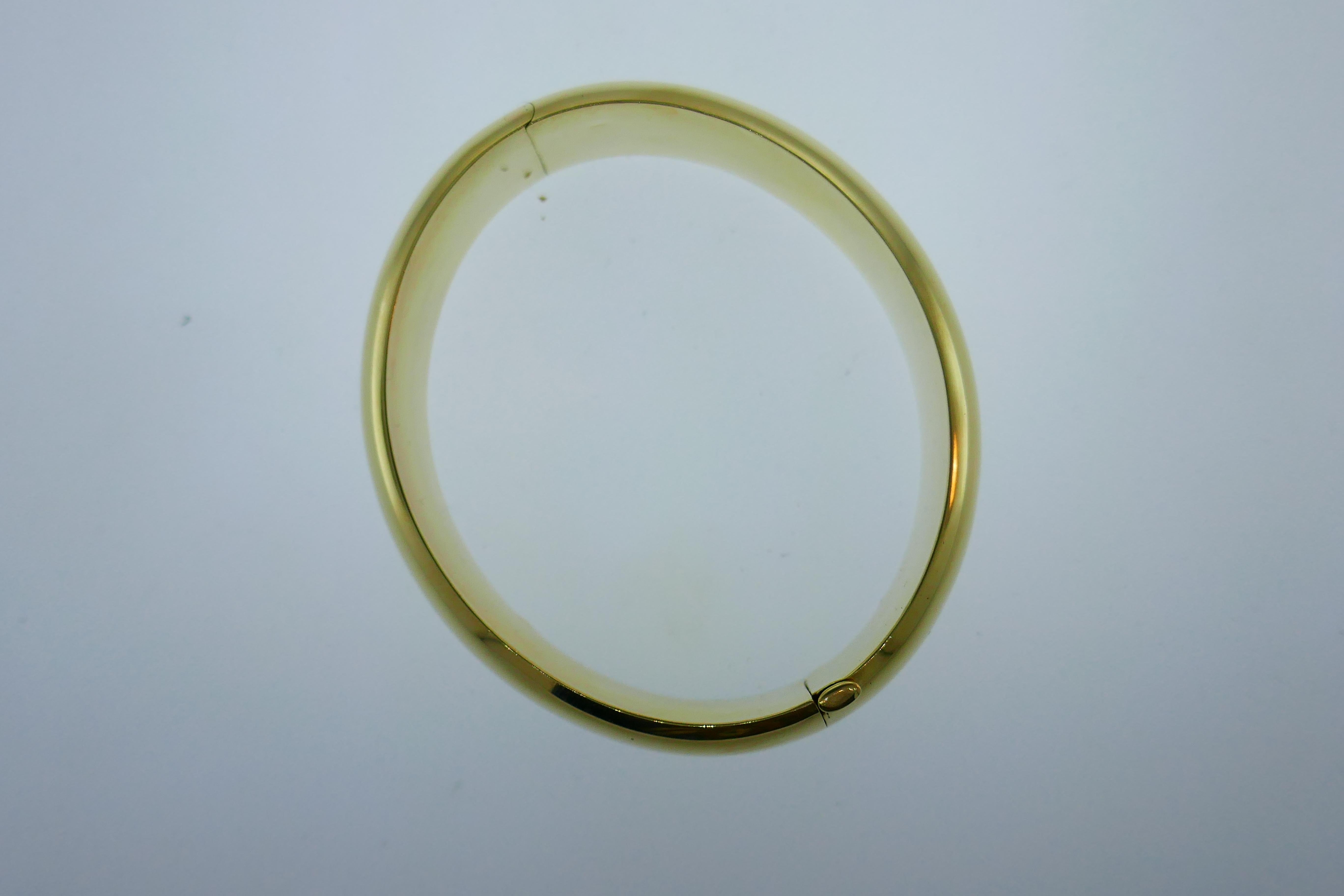 Tiffany & Co. Retro 14 Karat Yellow Gold Cuff Bangle Bracelet Rare In Excellent Condition In Beverly Hills, CA