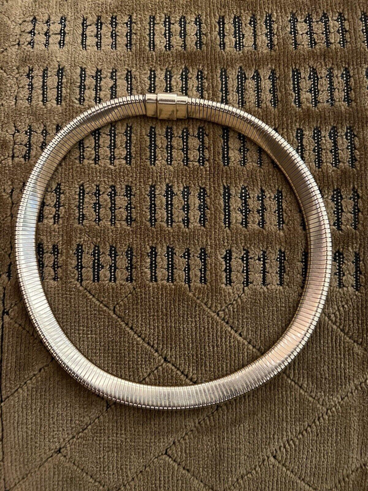 TIFFANY & CO. Retro 14k Gelbgold Tubogas Choker-Halskette 1950er Jahre im Zustand „Hervorragend“ in Beverly Hills, CA