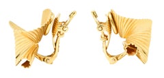 Tiffany & Co. Retro 18 Karat Gold Twisting Ear-Clip Earrings