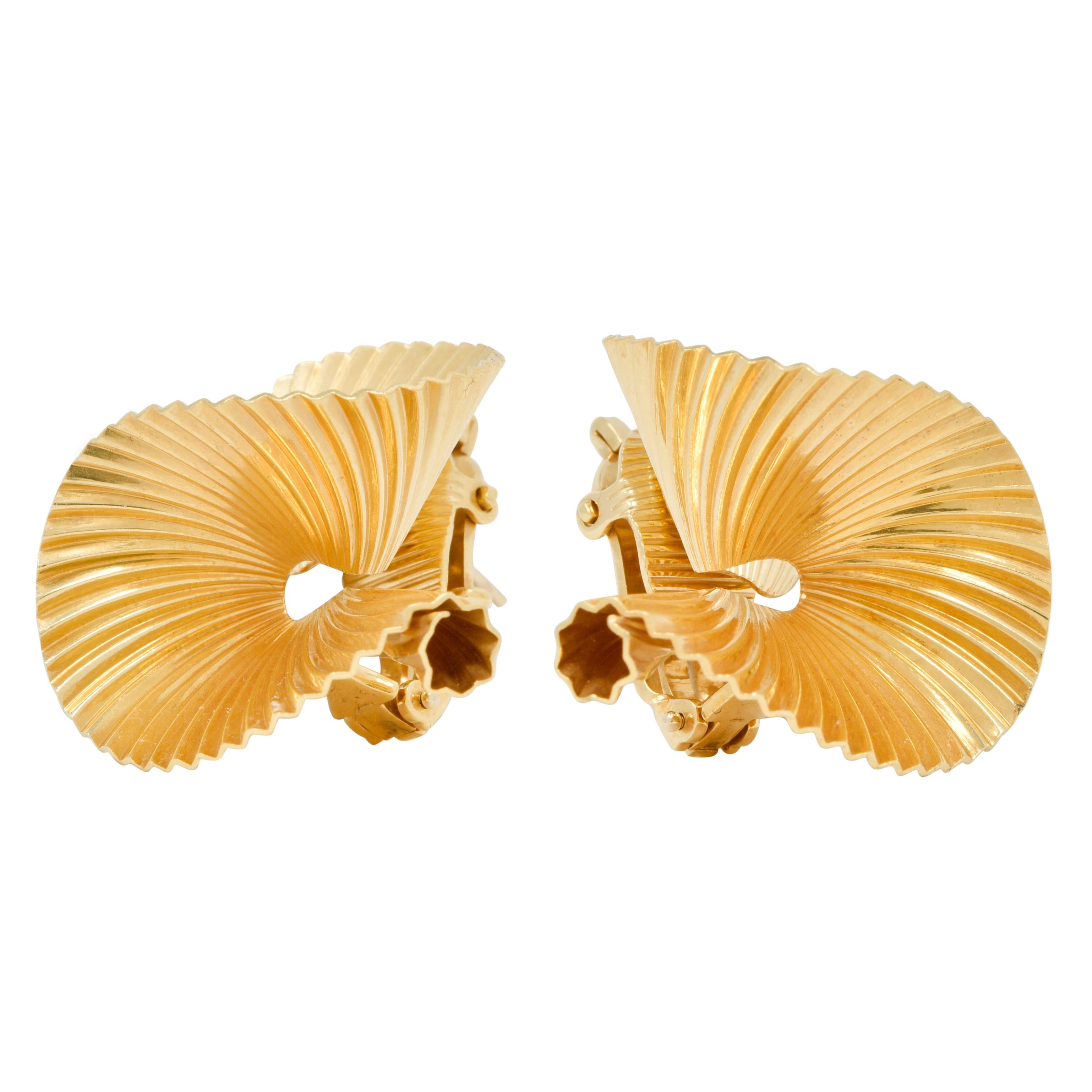 Tiffany & Co. Retro 18 Karat Gold Vintage Fanning Schuler Vintage Earrings In Excellent Condition In Philadelphia, PA