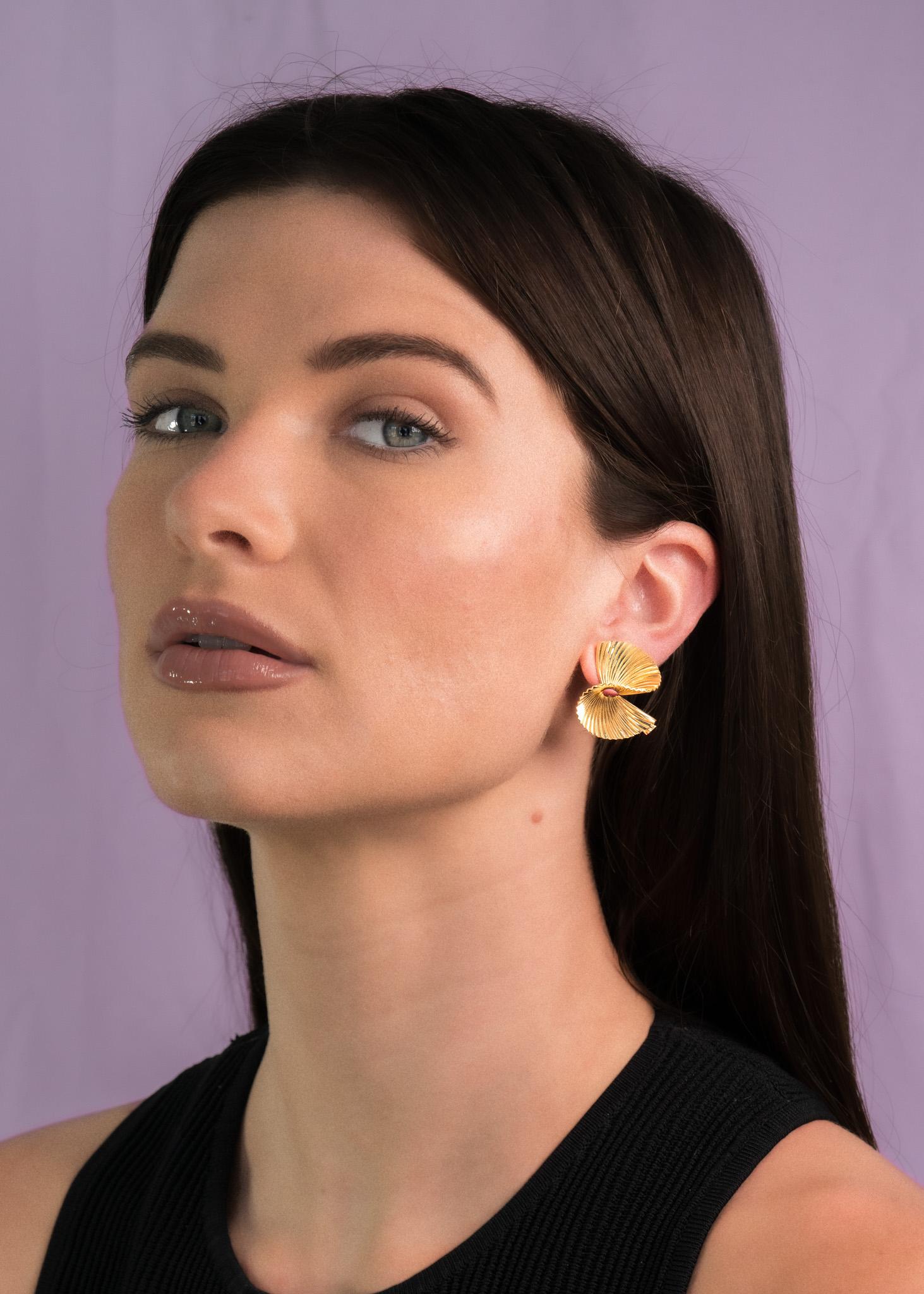 Tiffany & Co. Retro 18 Karat Gold Vintage Fanning Schuler Vintage Earrings 4