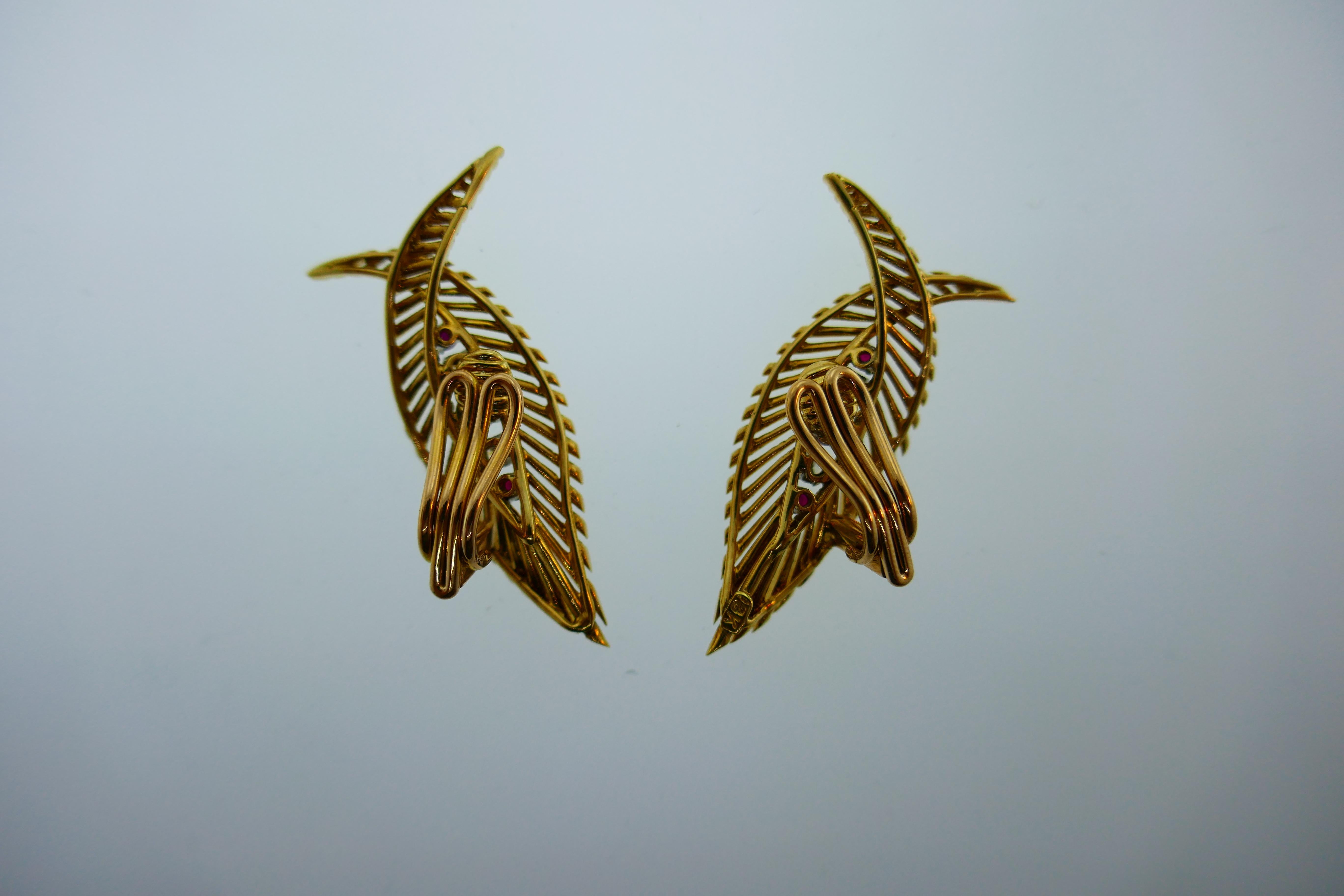 Tiffany & Co. Retro 18 Karat Gold, Ruby and Diamond Leaf Motif Clip-On Earrings In Excellent Condition In Beverly Hills, CA