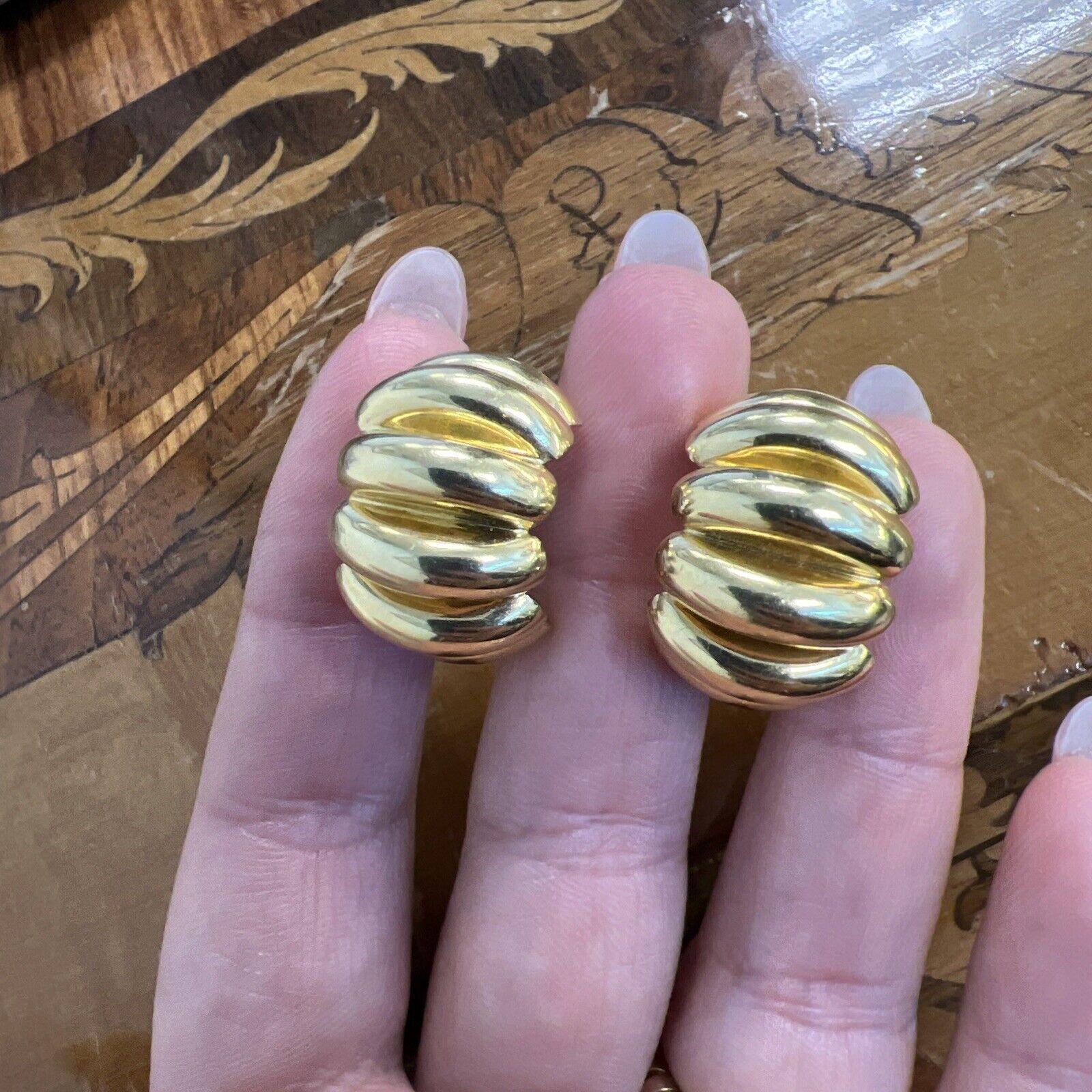 TIFFANY & CO. Retro 18k Yellow Gold Shrimp Style Earrings 1950s For Sale 1