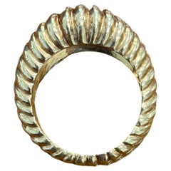 TIFFANY
CO. Retro 1950s 14k Yellow Gold Scalloped Ring