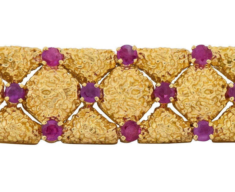 Round Cut Tiffany & Co. Retro 3.60 Carat Ruby 18 Karat Gold Bracelet
