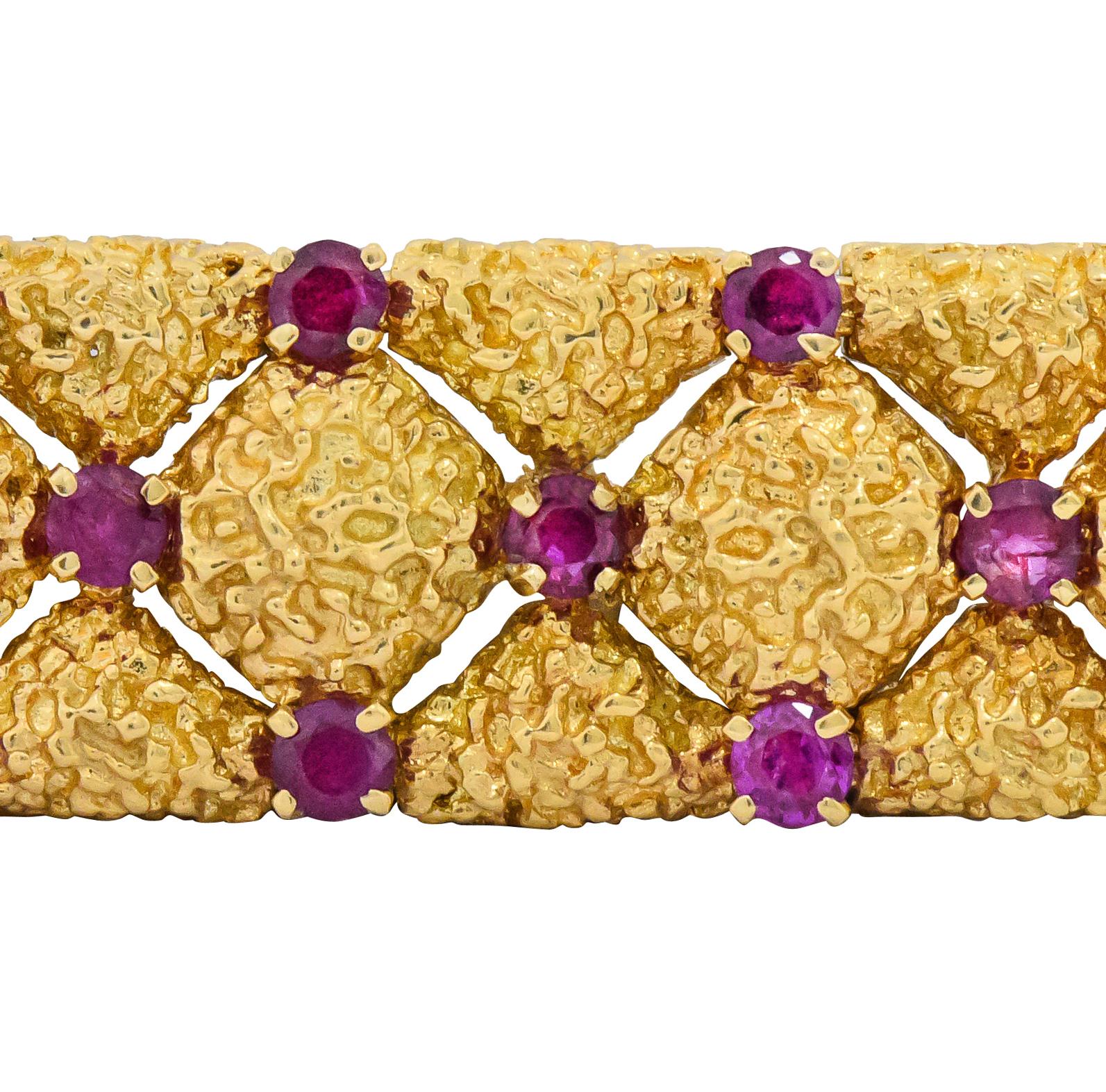 Tiffany & Co. Retro 3.60 Carat Ruby 18 Karat Gold Bracelet In Excellent Condition In Philadelphia, PA