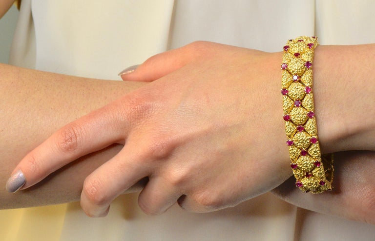 Tiffany & Co. Retro 3.60 Carat Ruby 18 Karat Gold Bracelet 3