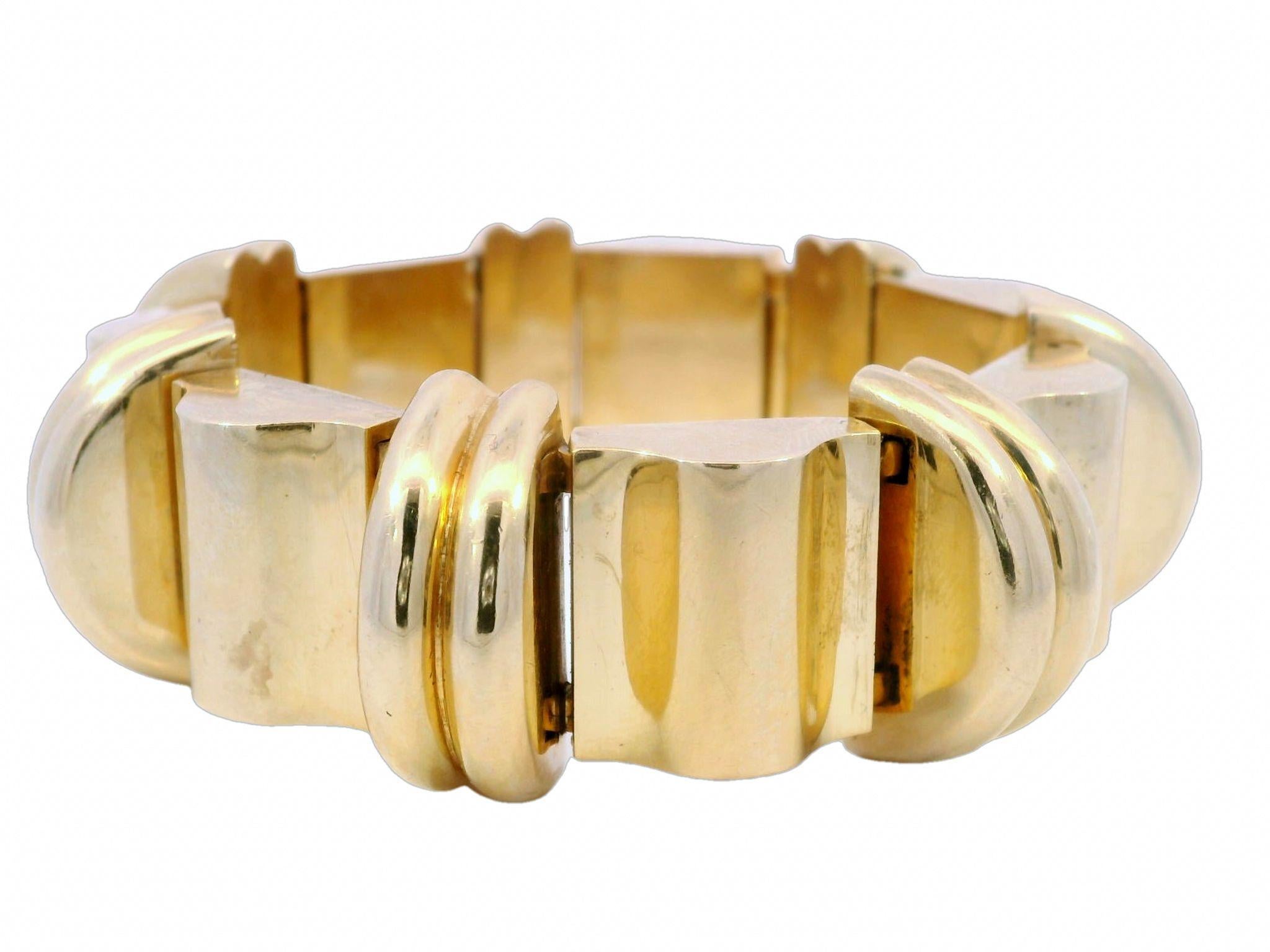 Tiffany & Co. Retro Chunky Tank Bracelet in 14K Yellow Gold In Good Condition In Fairfield, CT