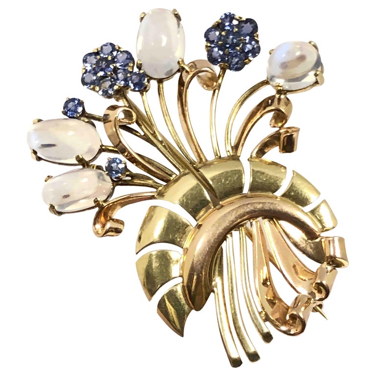 Tiffany & Co. Retro Gold Moonstone and Sapphire Brooch For Sale