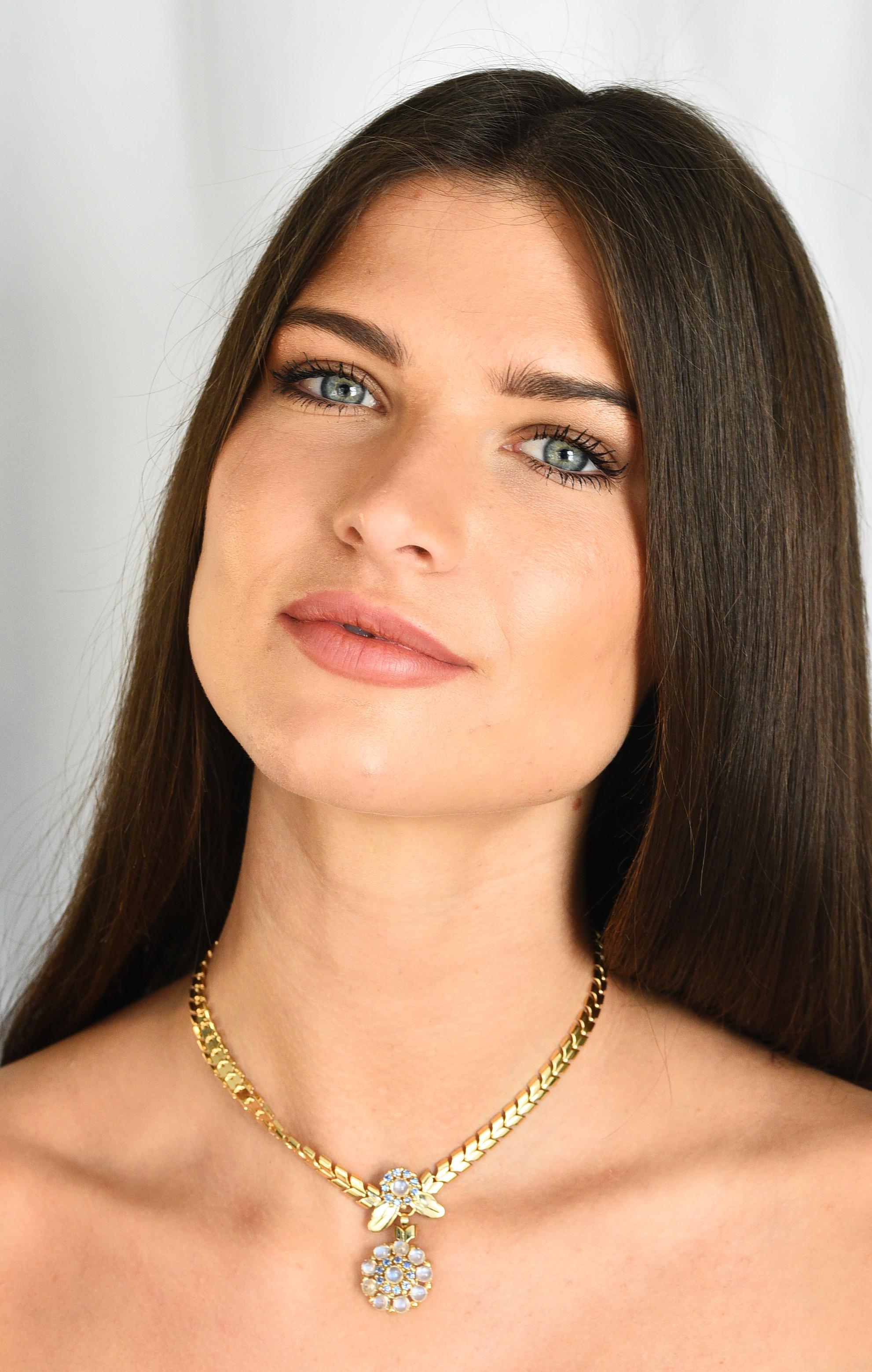 Tiffany & Co. Retro Mondstein Saphir 14 Karat Gold Floral Cluster Halskette 7