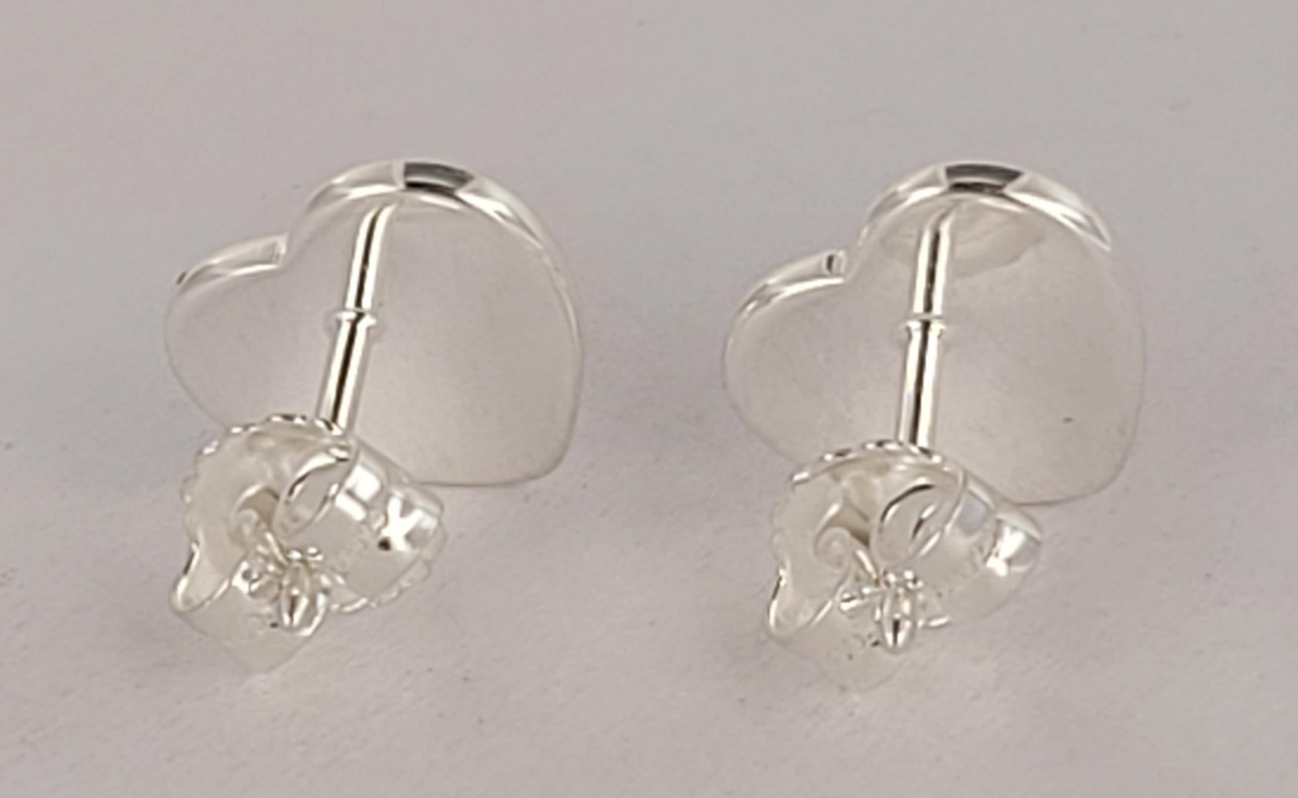 Round Cut Tiffany & Co Return To Mini Heart Diamond Silver Stud Earrings
