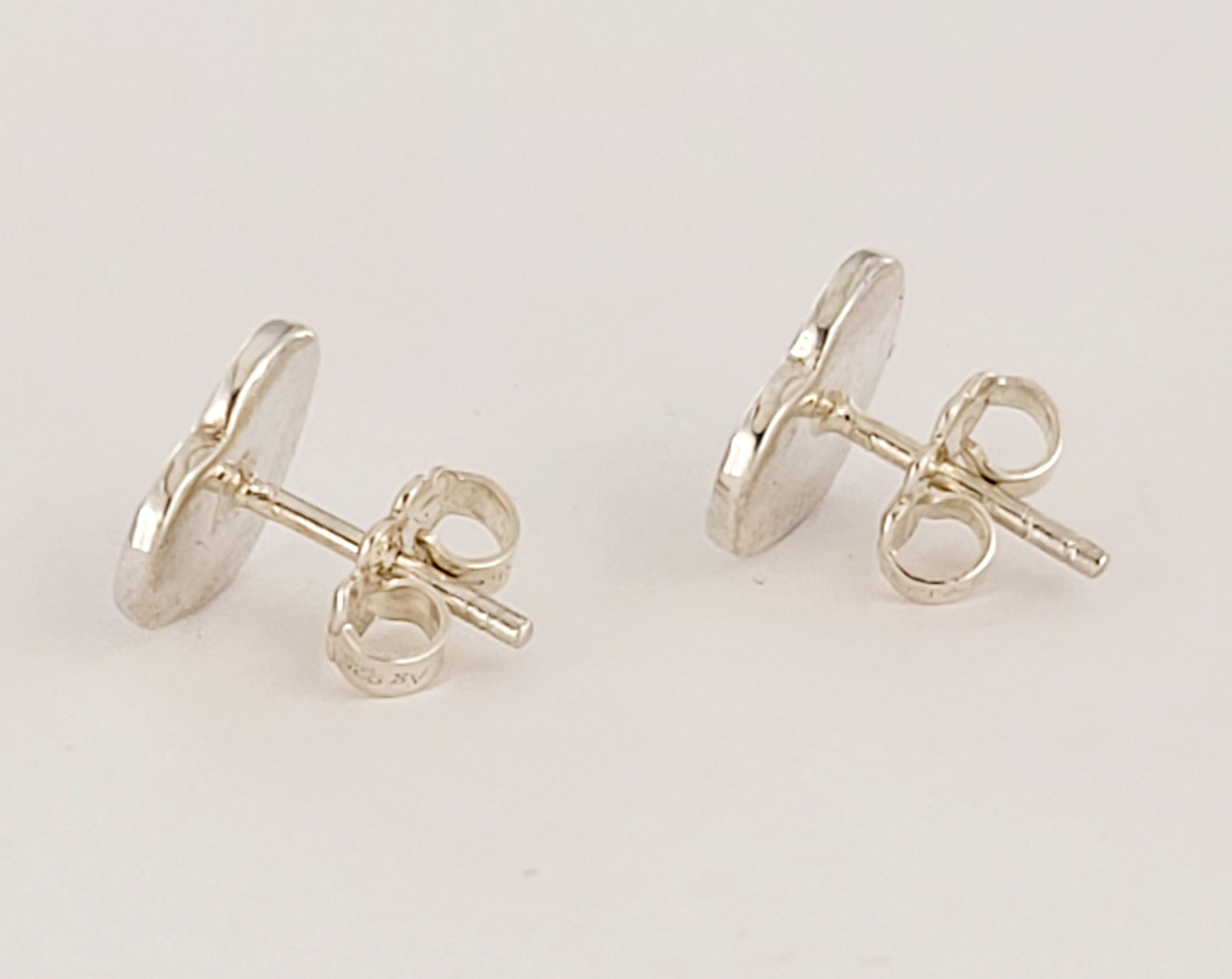 Tiffany & Co Return To Mini Heart  Silver Stud Earrings In Excellent Condition For Sale In New York, NY