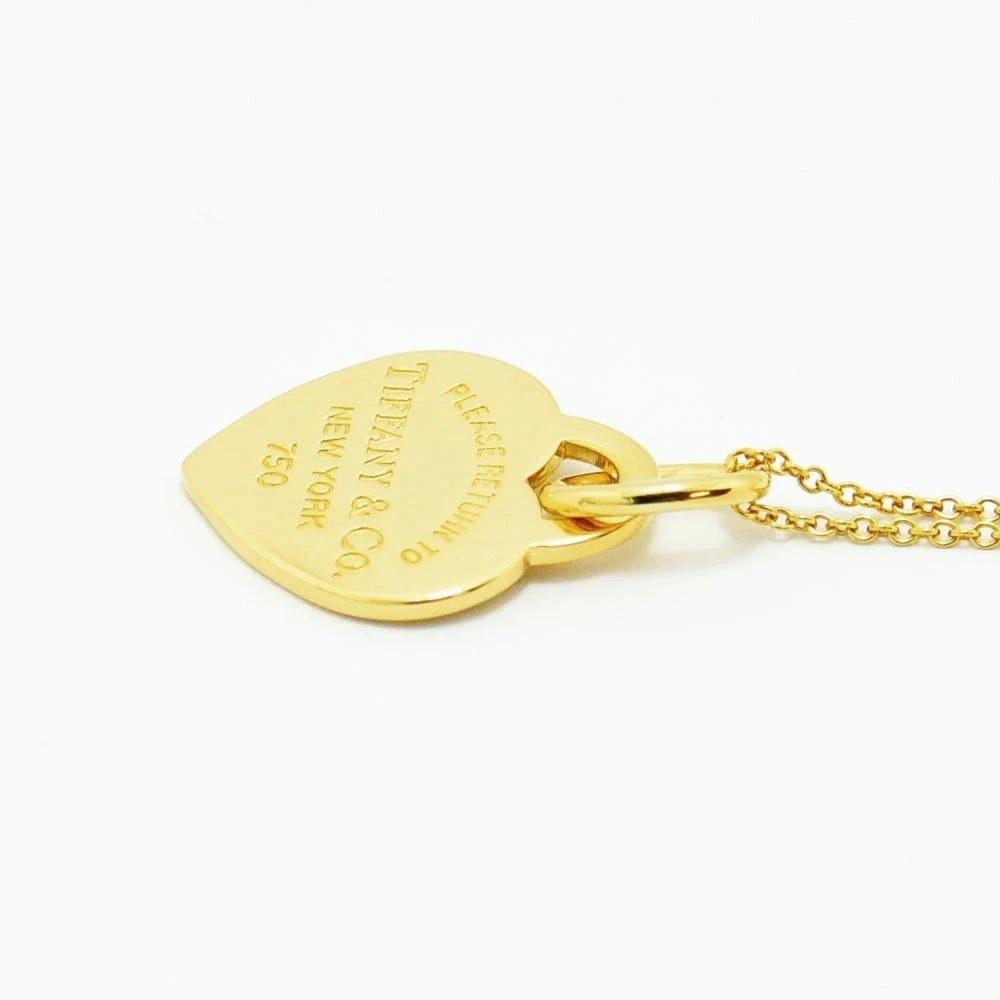 TIFFANY & Co. Ritorna alla collana con ciondolo a forma di cuore in oro Tiffany 18K in vendita 1