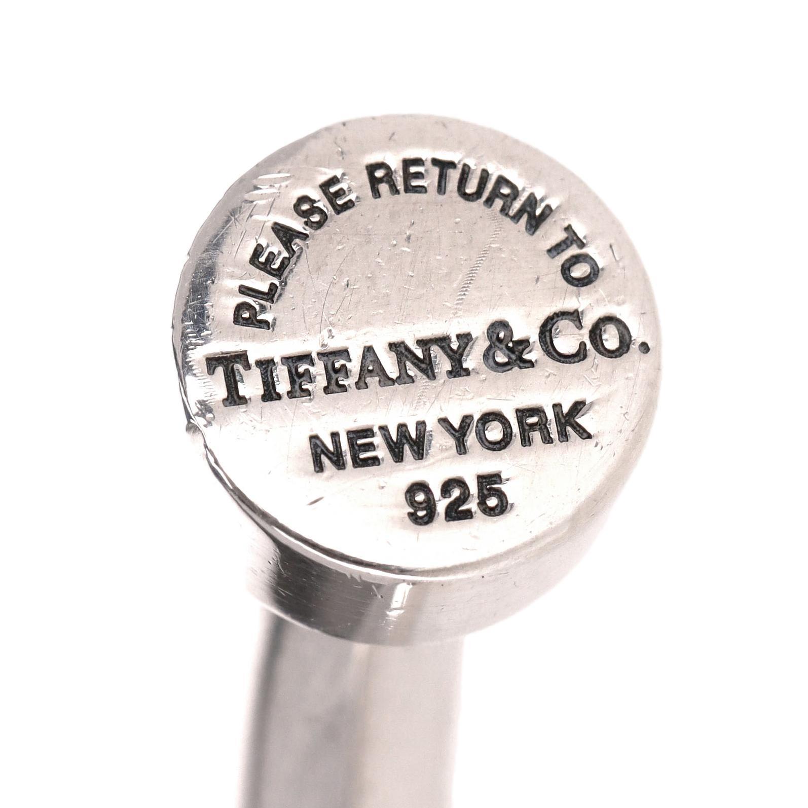 Oggetto raro - Bracciale Tiffany & Co. 'Return To Tiffany' in argento 925

Dalla collezione Return to Tiffany, questo bracciale si ispira al classico portachiavi introdotto da Tiffany nel 1969.

Pesante, solido e realizzato in argento sterling 925