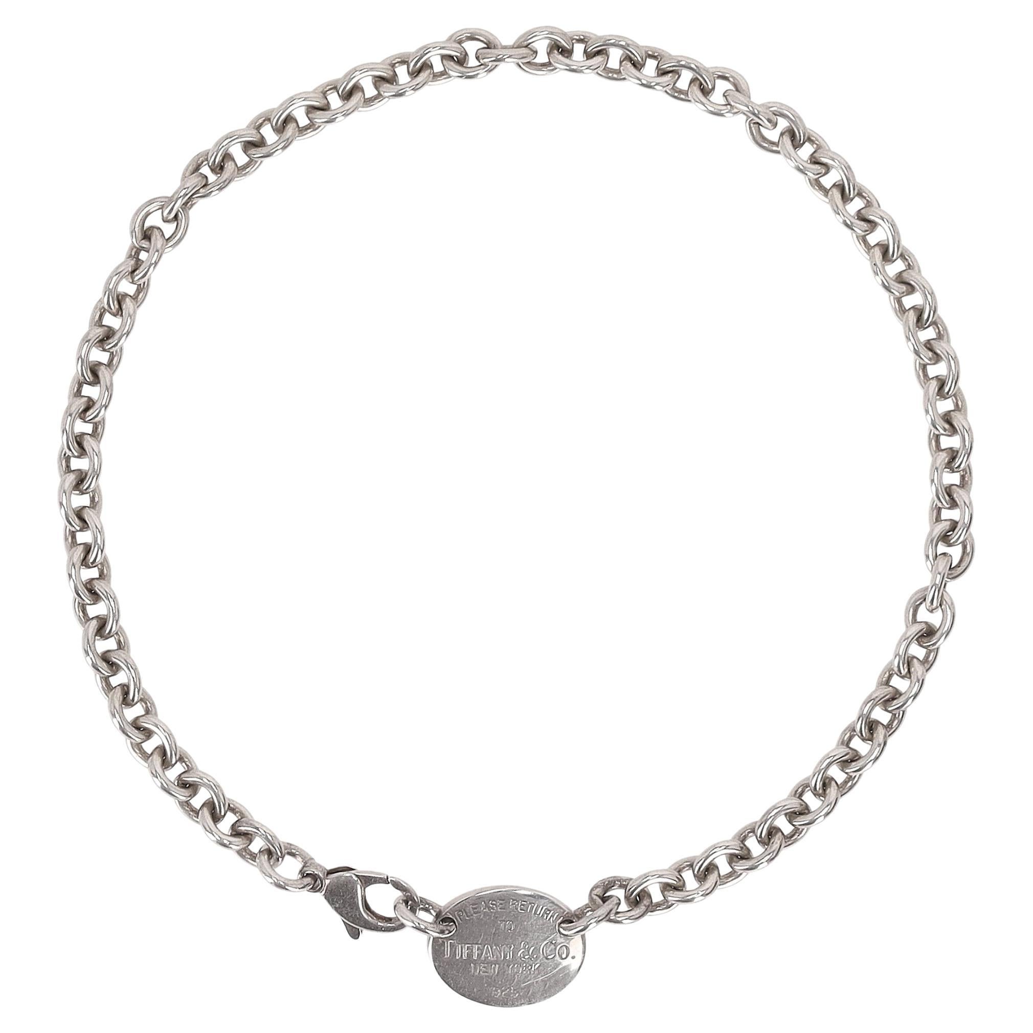 Tiffany & Co. Ritorna alla collana con medaglietta ovale in argento Sterling 925 Tiffany
