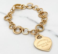 Tiffany & Co Return To Tiffany Bracelet with Heart Tag In 18 Karat Yellow Gold.