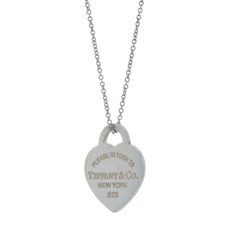 Tiffany & Co. Retourner à Collier Tiffany enamel Heart Sterling 925 Love Adjust Excellent état - En vente à Greensboro, NC