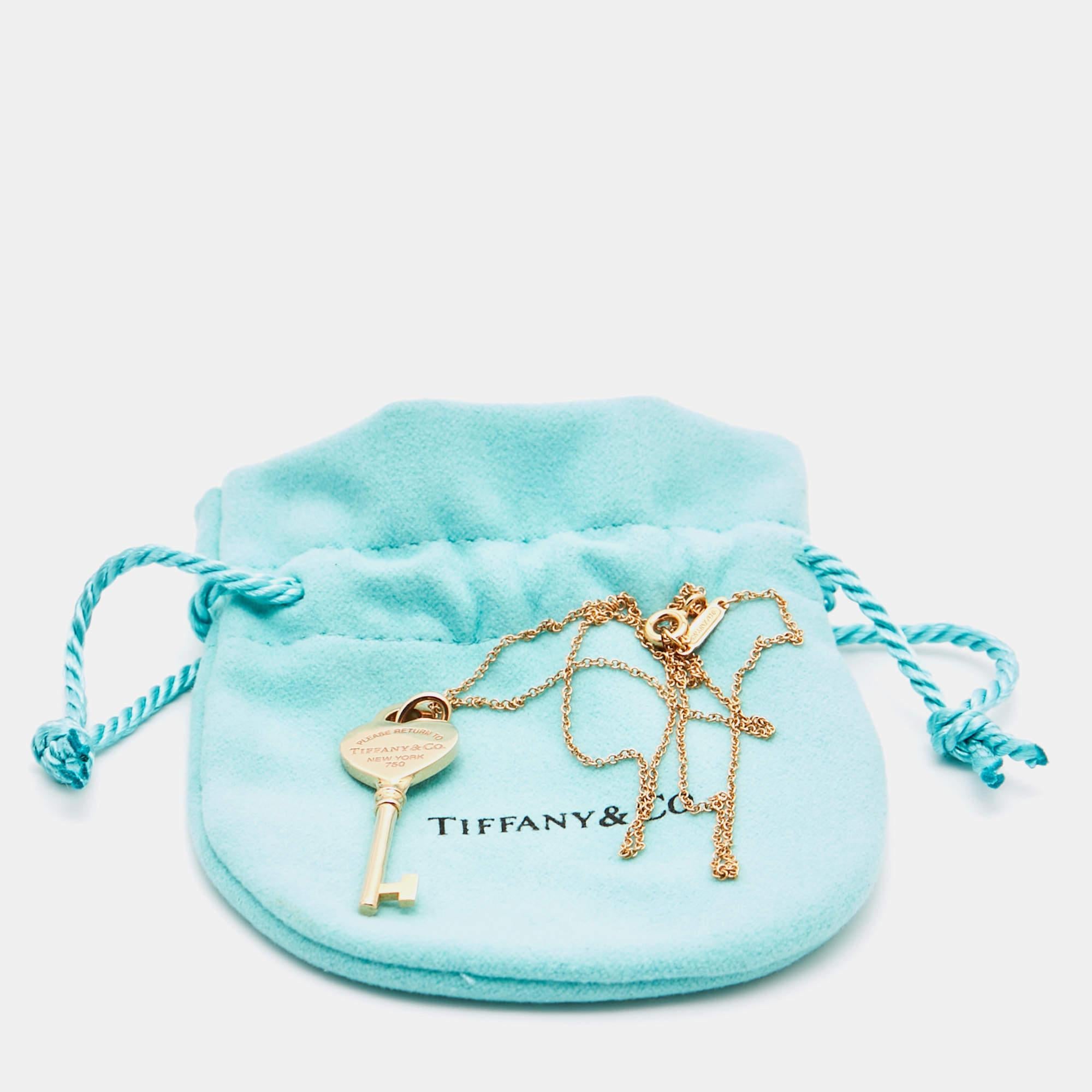 Tiffany & Co Return to Tiffany Heart Key 18k Rose Gold Pendant Necklace In Excellent Condition In Dubai, Al Qouz 2