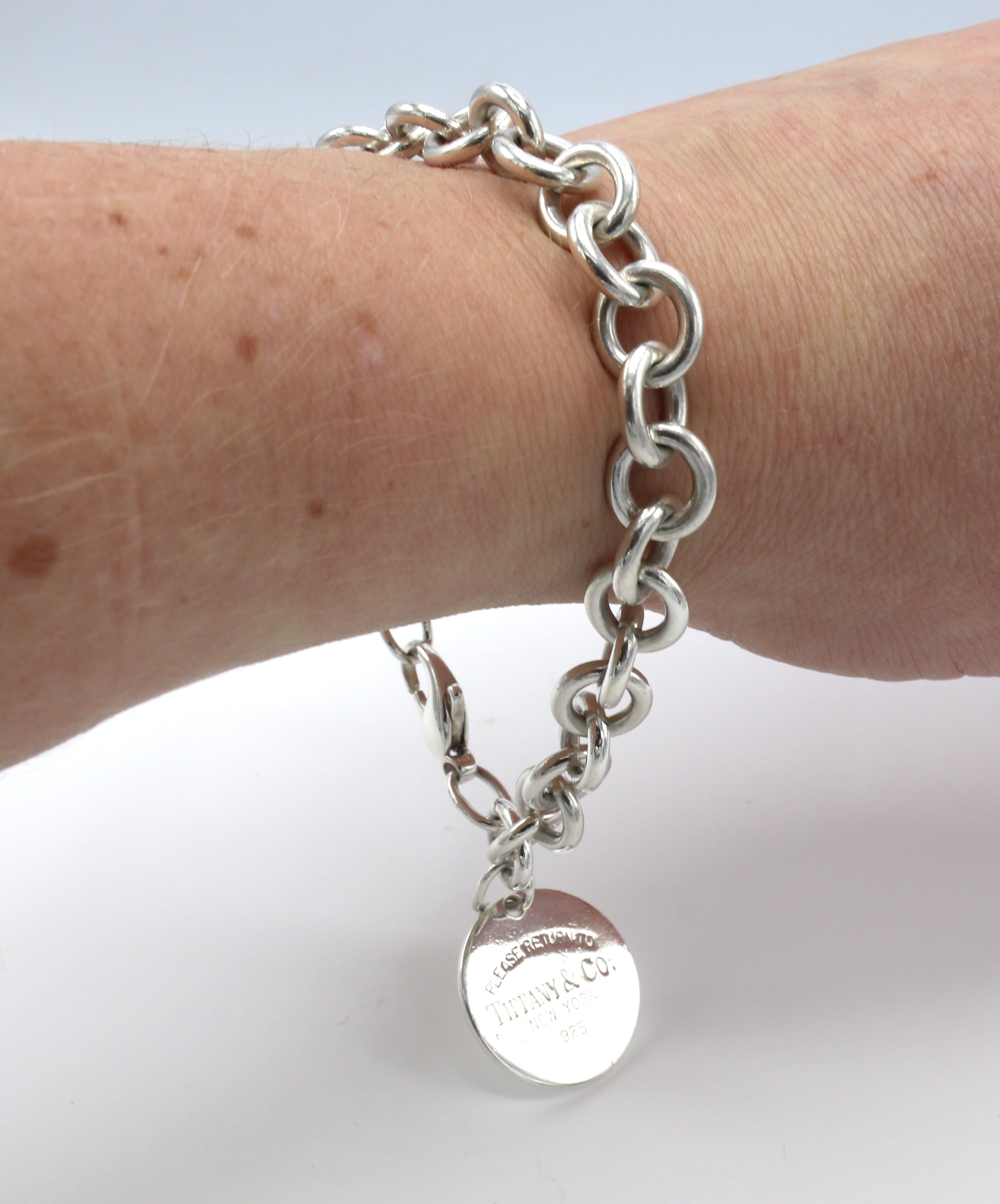 Modern Tiffany & Co. Return to Tiffany Sterling Silver Disc Charm Link Bracelet 