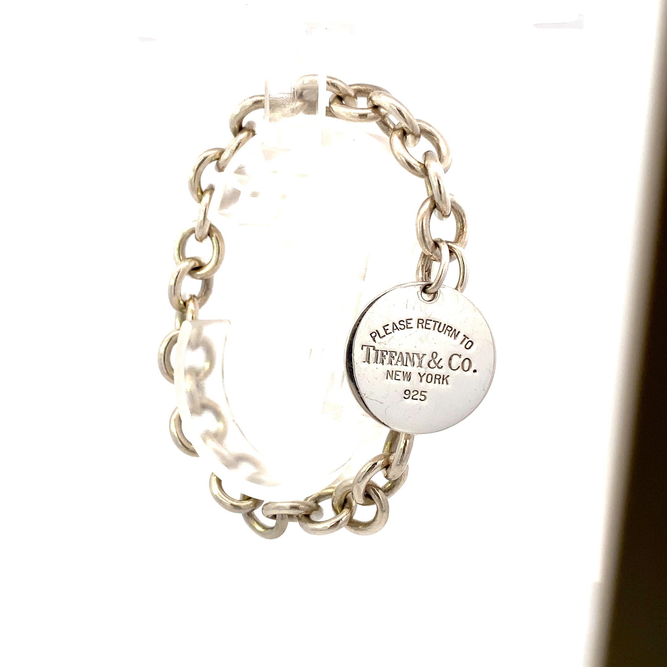 Tiffany & Co Return to Tiffany Sterling Silver Link Bracelet with Round Pendant. 7 inches. 22.3Dwt