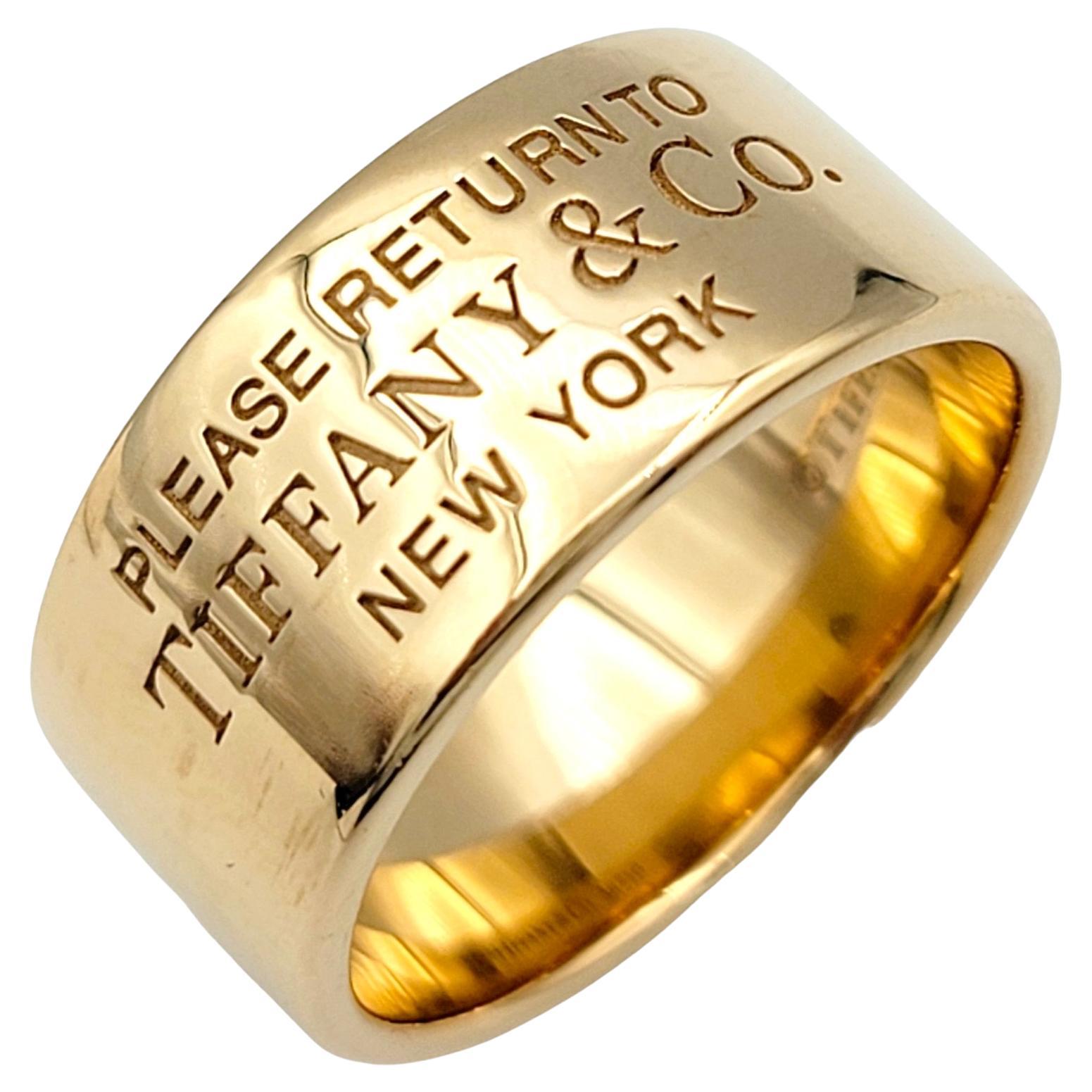 Anillo Tiffany & Co. 'Regreso a Tiffany' de banda ancha pulida en oro rosa de 18 quilates