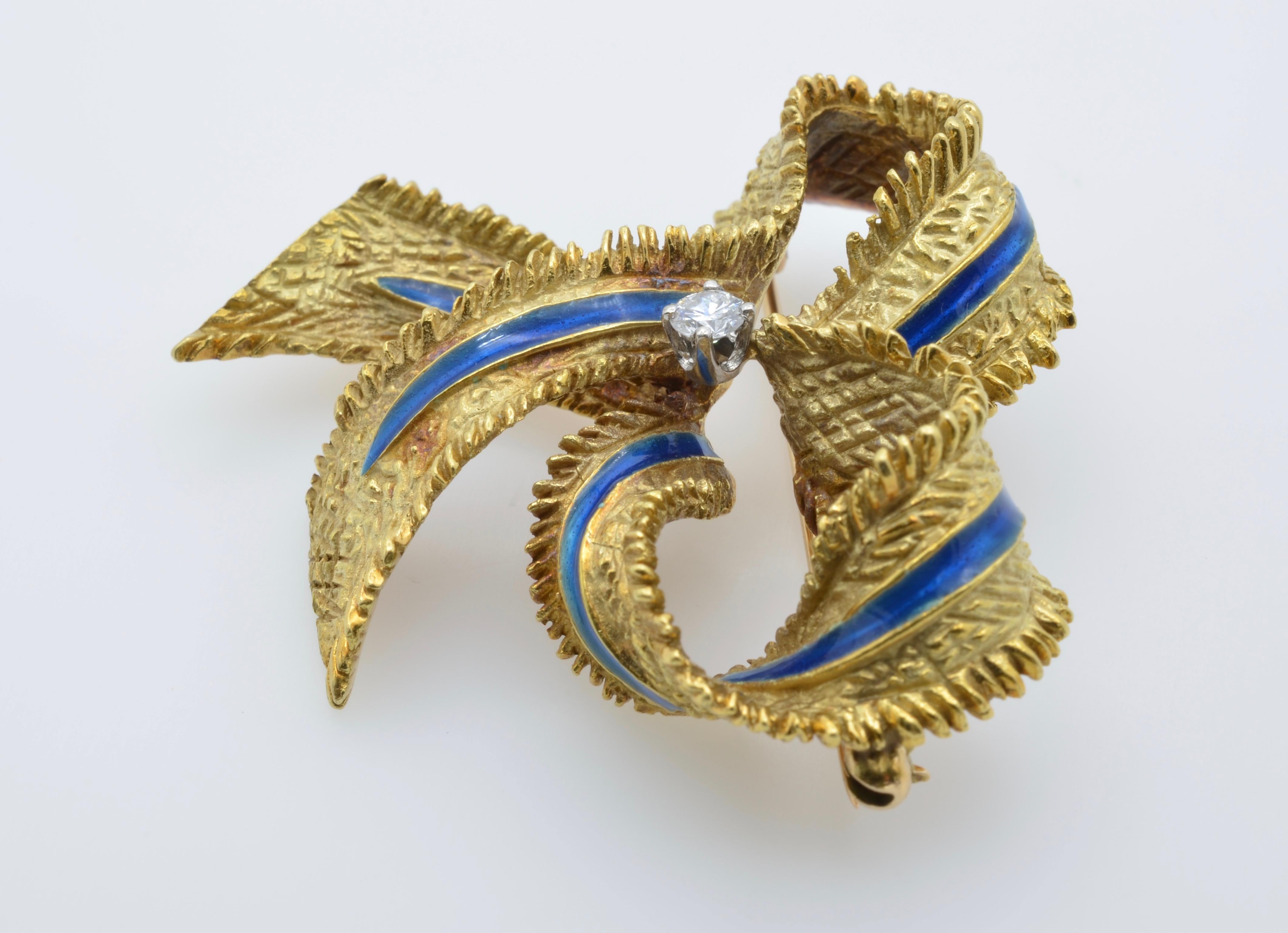 Round Cut Tiffany & Co. Ribbon Brooch Diamond Blue Enamel 1960 Gold 18 Karat Textured