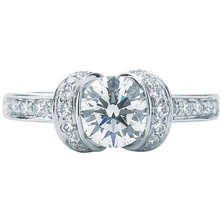 Tiffany and Co. Ribbon Engagement Ring .82 Carat Center IVS1 For Sale at  1stDibs