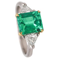 TIFFANY & CO. Ring In Platinum And 18Kt Gold With 2.13 Ctw Emerald & Diamonds