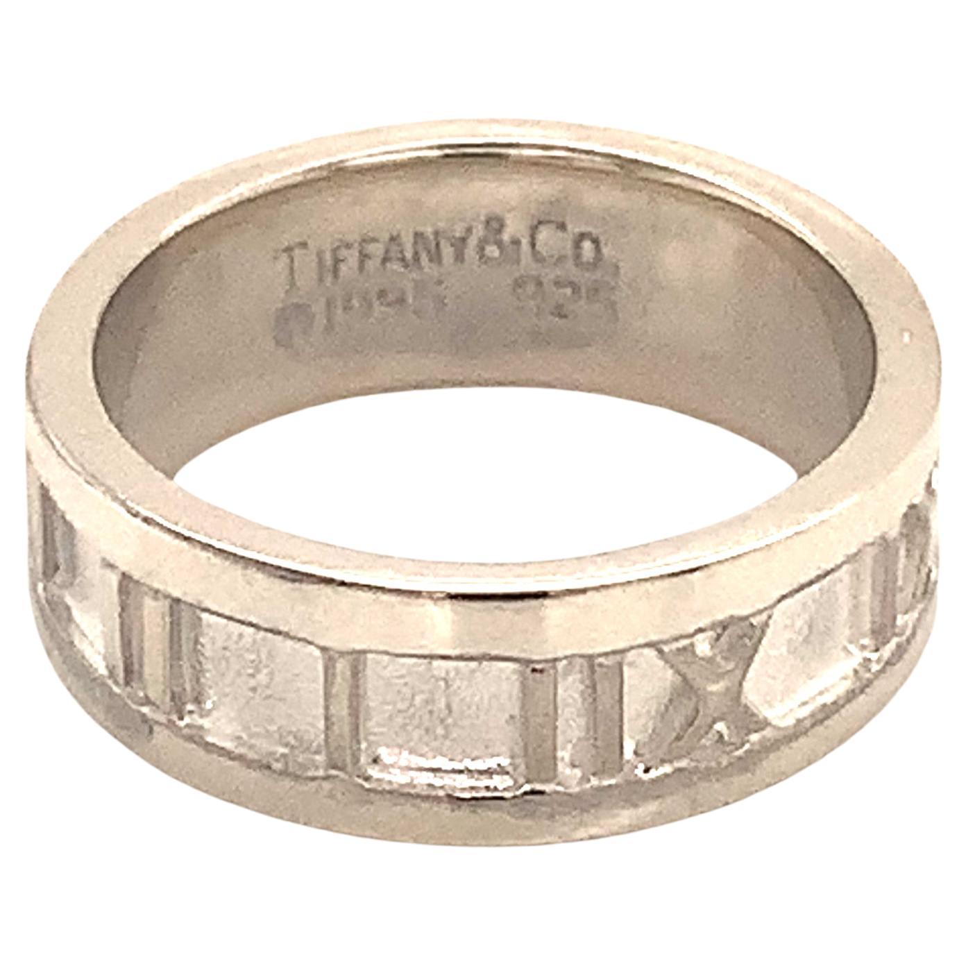 Bague de succession Tiffany & Co en argent sterling 4,2 grammes en vente
