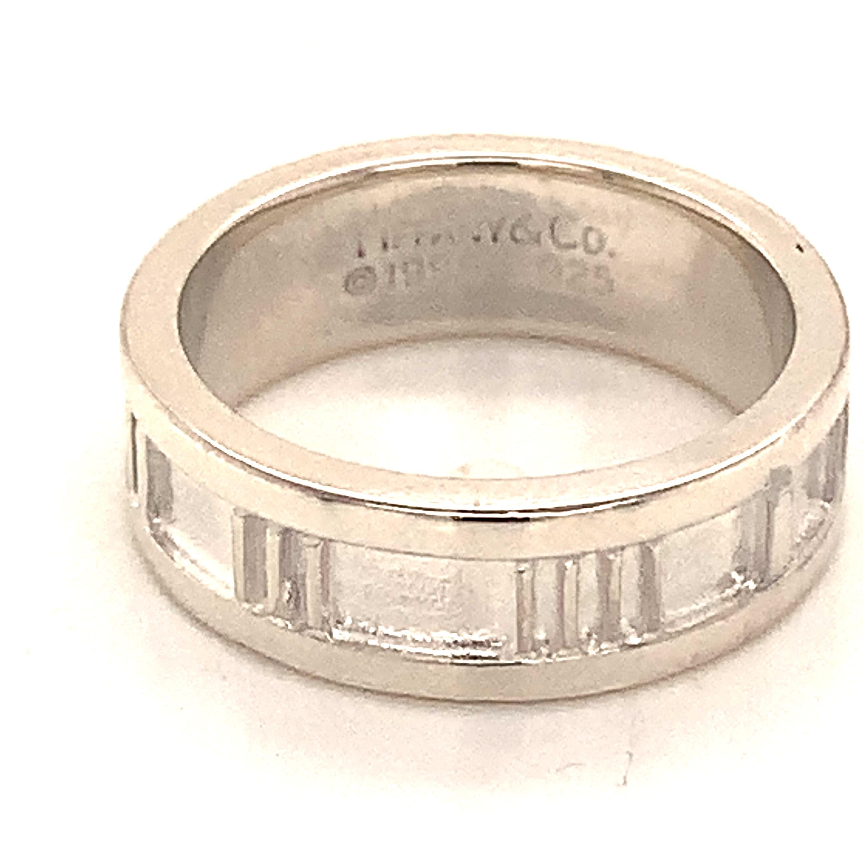 Tiffany & Co Ring Size 4.75 Sterling Silver 4.7 Grams TIF106
 
This elegant Authentic Tiffany & Co ring is made of sterling silver and has a weight of 4.7 grams.

TRUSTED SELLER SINCE 2002
 
PLEASE SEE OUR HUNDREDS OF POSITIVE FEEDBACKS FROM OUR