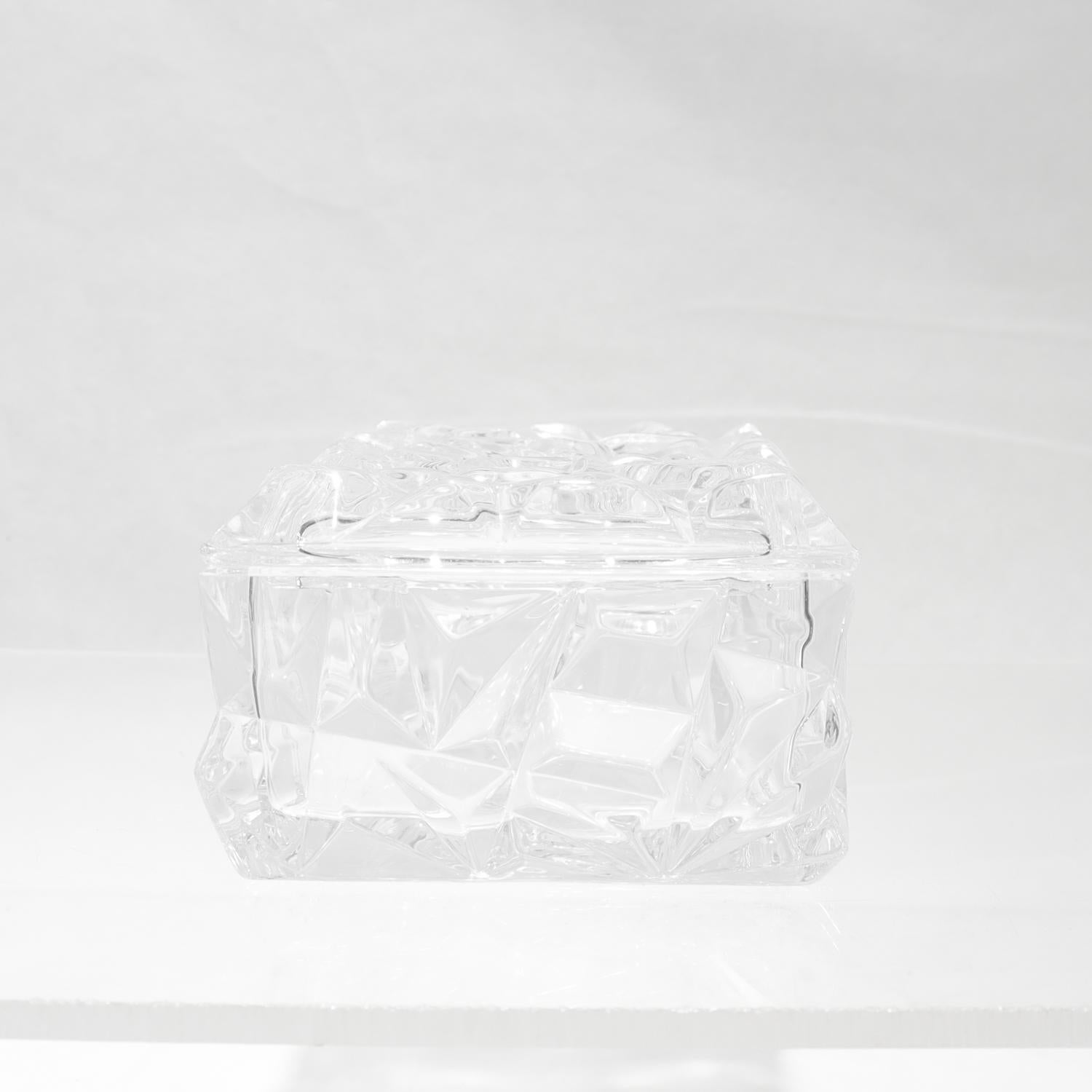 Tiffany & Co. Caja cómoda de cristal tallado con tapa 3