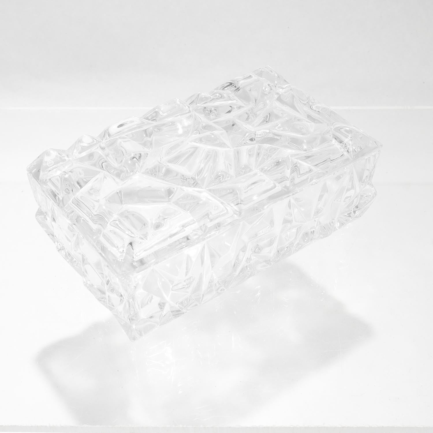 Tiffany & Co. Caja cómoda de cristal tallado con tapa Moderno