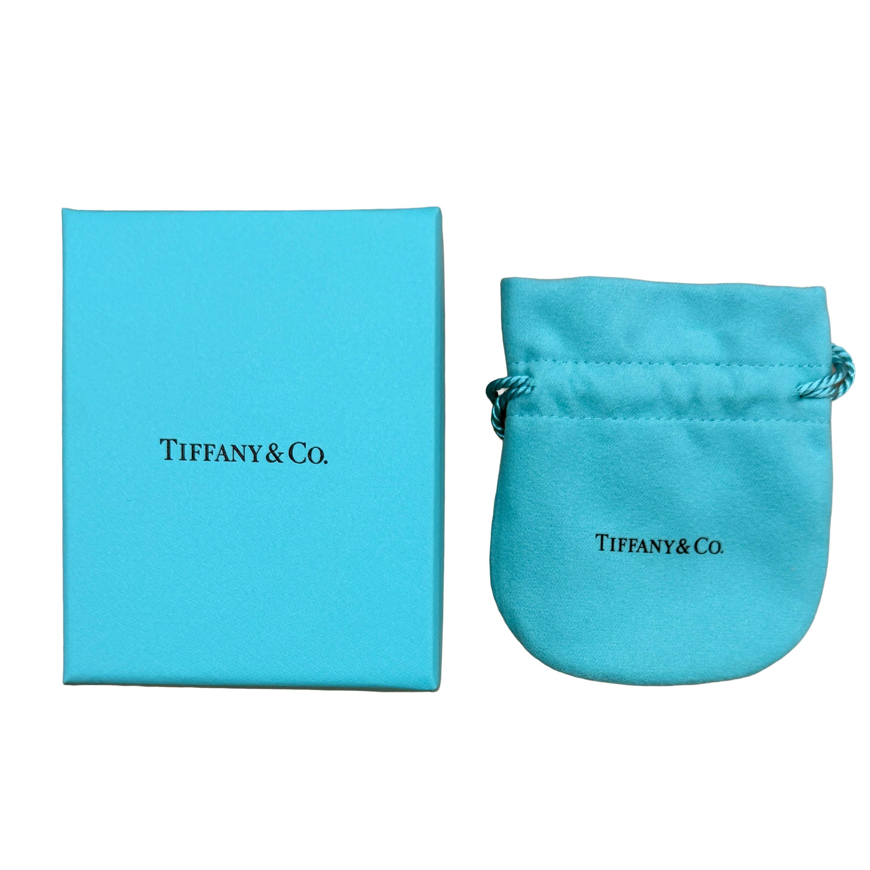 Tiffany & Co. Ciondolo Fluer De Lis in oro rosa con diamanti in vendita 1