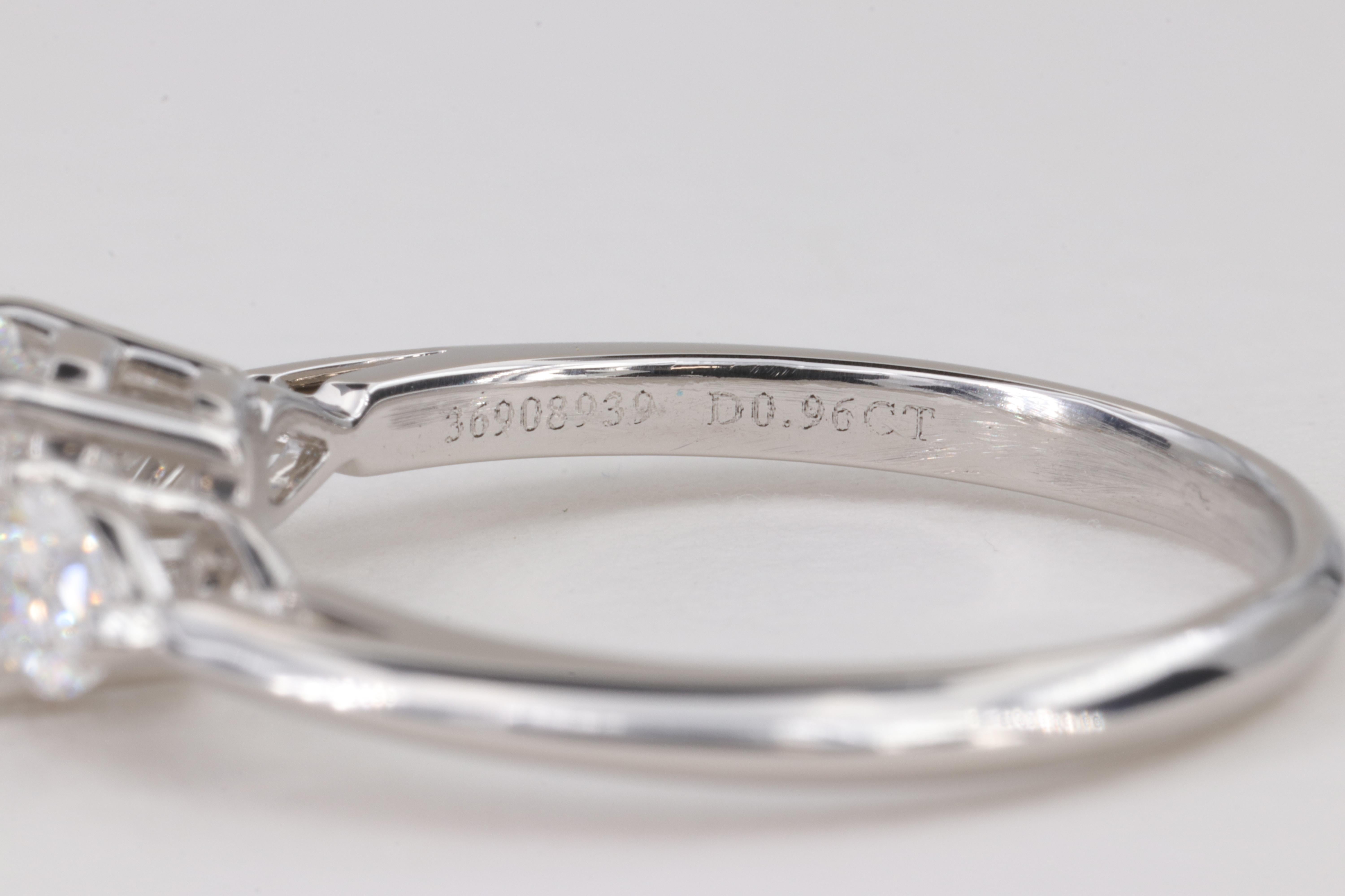 Tiffany & Co. Runder und birnenförmiger Verlobungsring mit 3 Steinen aus Platin 5