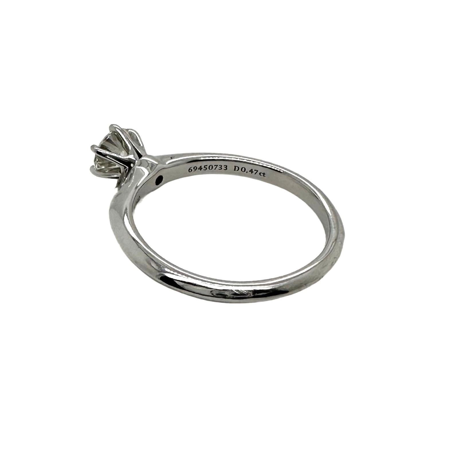 Tiffany & Co. Verlobungsring aus Platin mit rundem Brillant 0,47 Karat I VS1 Diamant für Damen oder Herren im Angebot