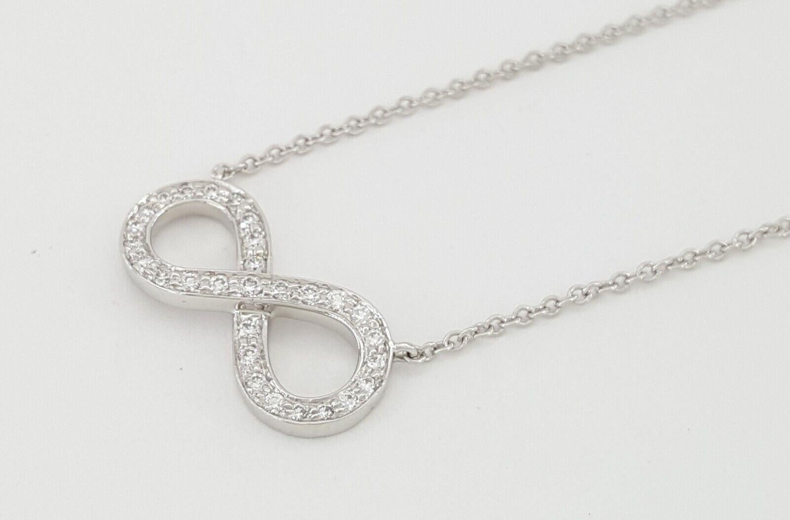Tiffany & Co. Runder Brillantschliff Diamant Infinity-Anhänger (Zeitgenössisch)