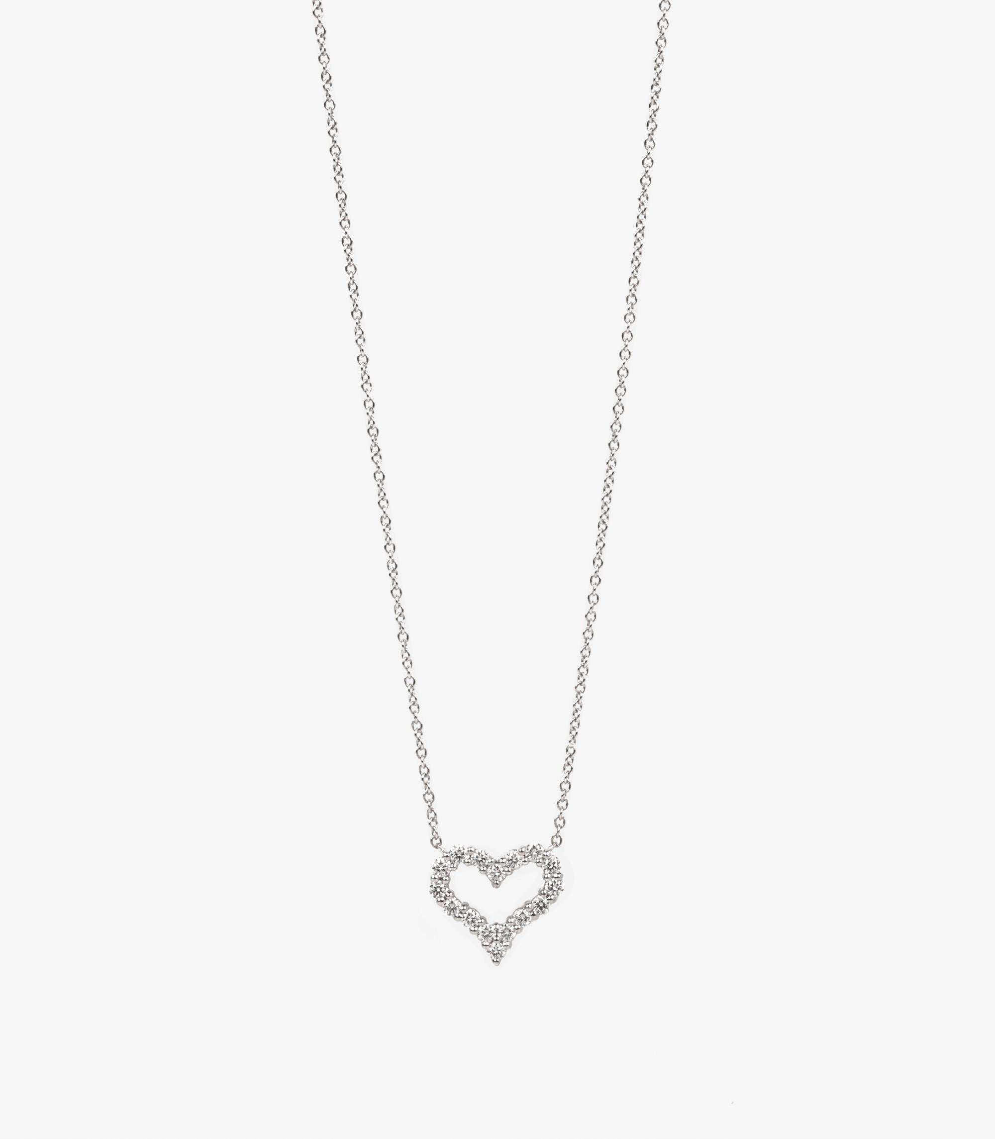 Tiffany & Co. Platin Tiffany Herz-Mini-Anhänger mit rundem Diamanten im Brillantschliff

Marke - Tiffany & Co.
Modell- Tiffany Hearts Mini-Anhänger
Produkttyp- Anhänger
MATERIAL(e)- Platin
Edelstein-Diamant

Edelstein Menge- 16
Edelsteinschliff-