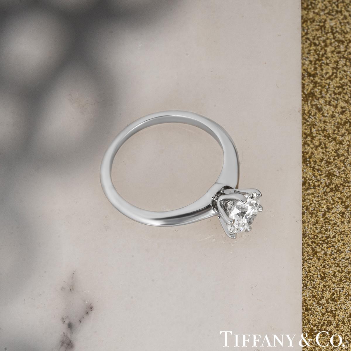 Tiffany & Co. Round Brilliant Cut Diamond Solitaire Engagement Ring 1.05ct H/VS2 For Sale 2