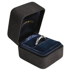 Tiffany & Co. Eternity-Ring mit rundem Brillantschliff (ca. 0,20 Karat), Platin