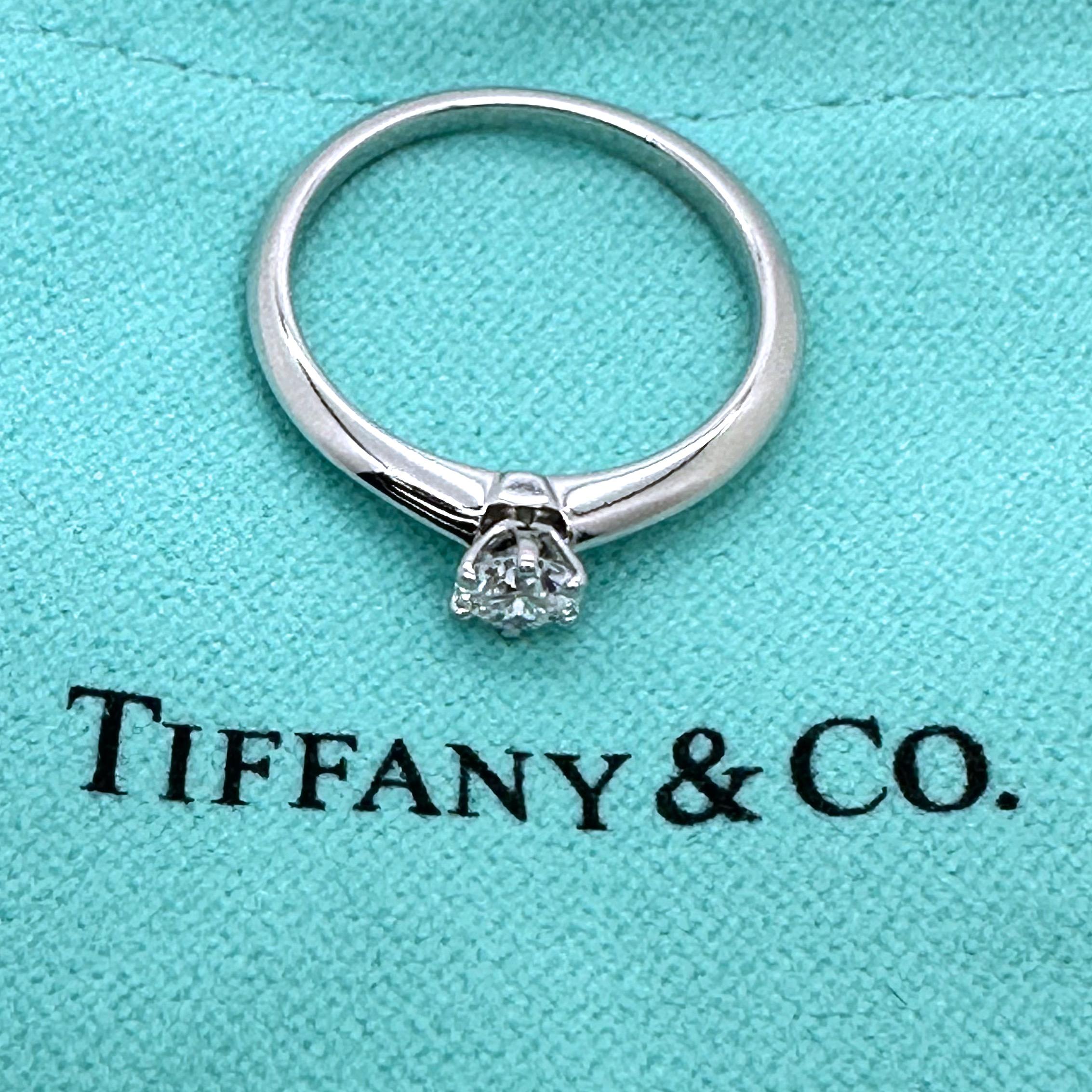 Tiffany & Co. Round Brilliant Diamond 0.29 cts D IF Solitaire Engagement Ring For Sale 8